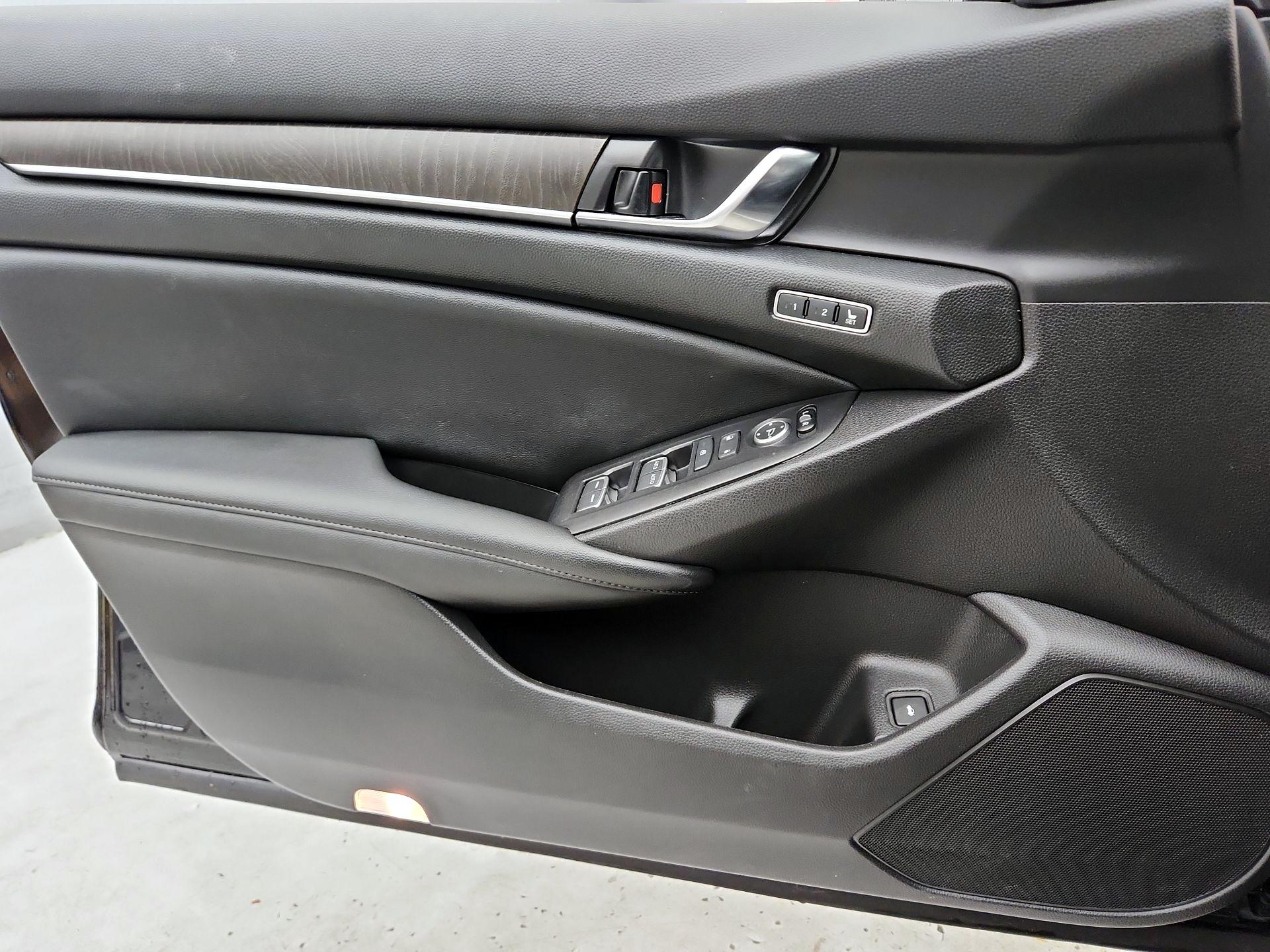 Thumbnail: 2021 Honda Accord - 12