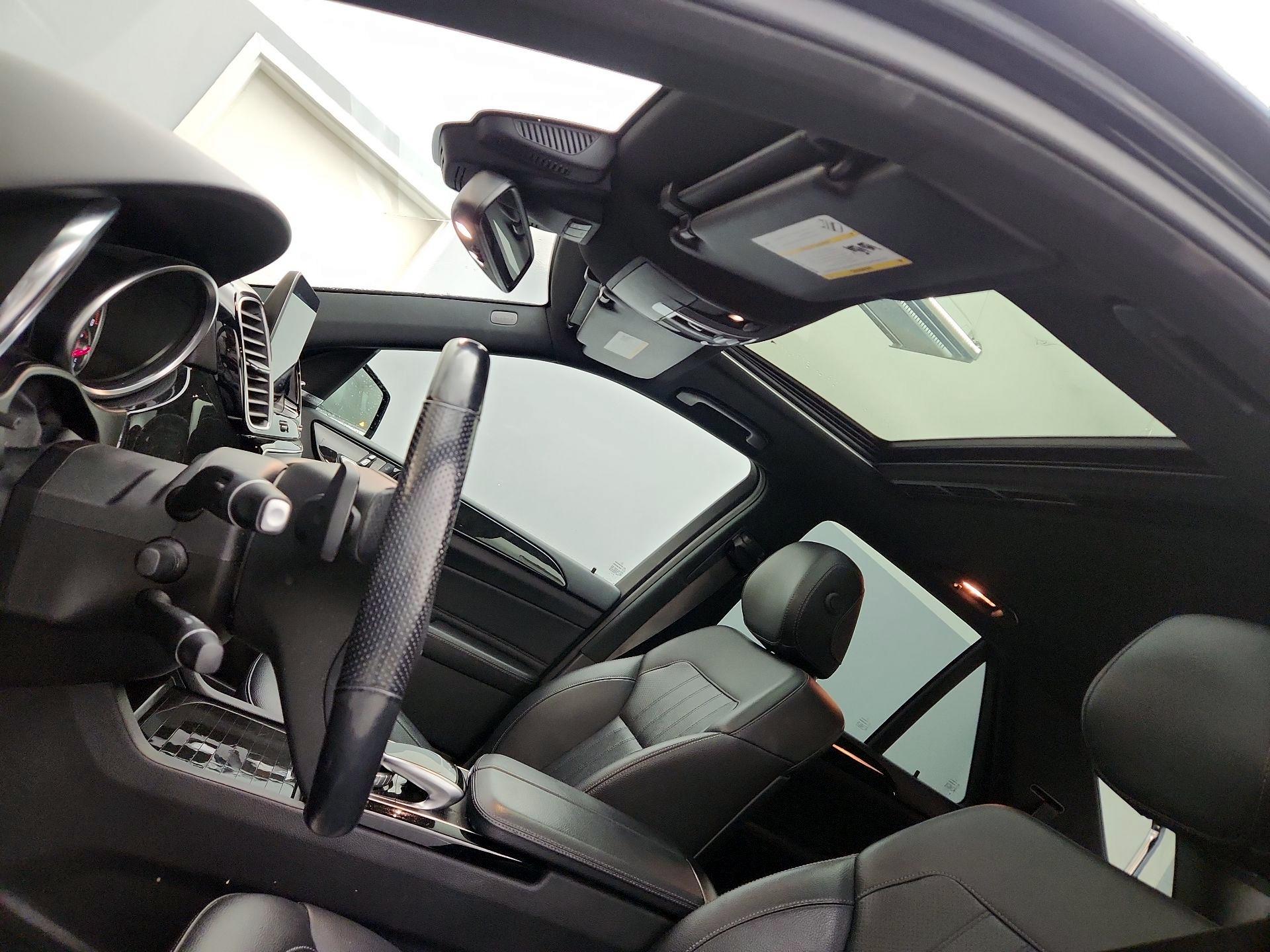 Thumbnail: 2017 Mercedes-Benz GLE - 20