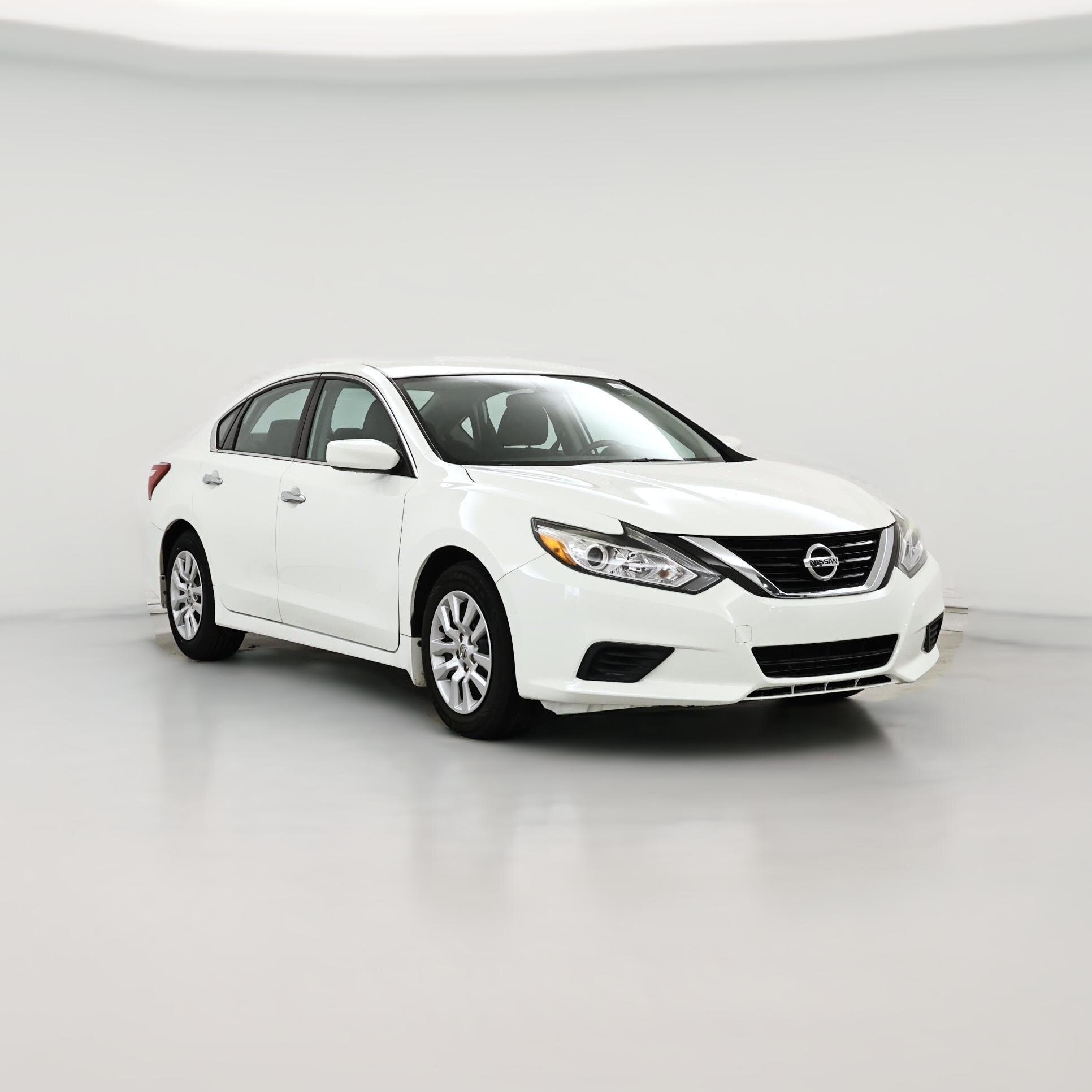 Thumbnail: 2017 Nissan Altima - 1
