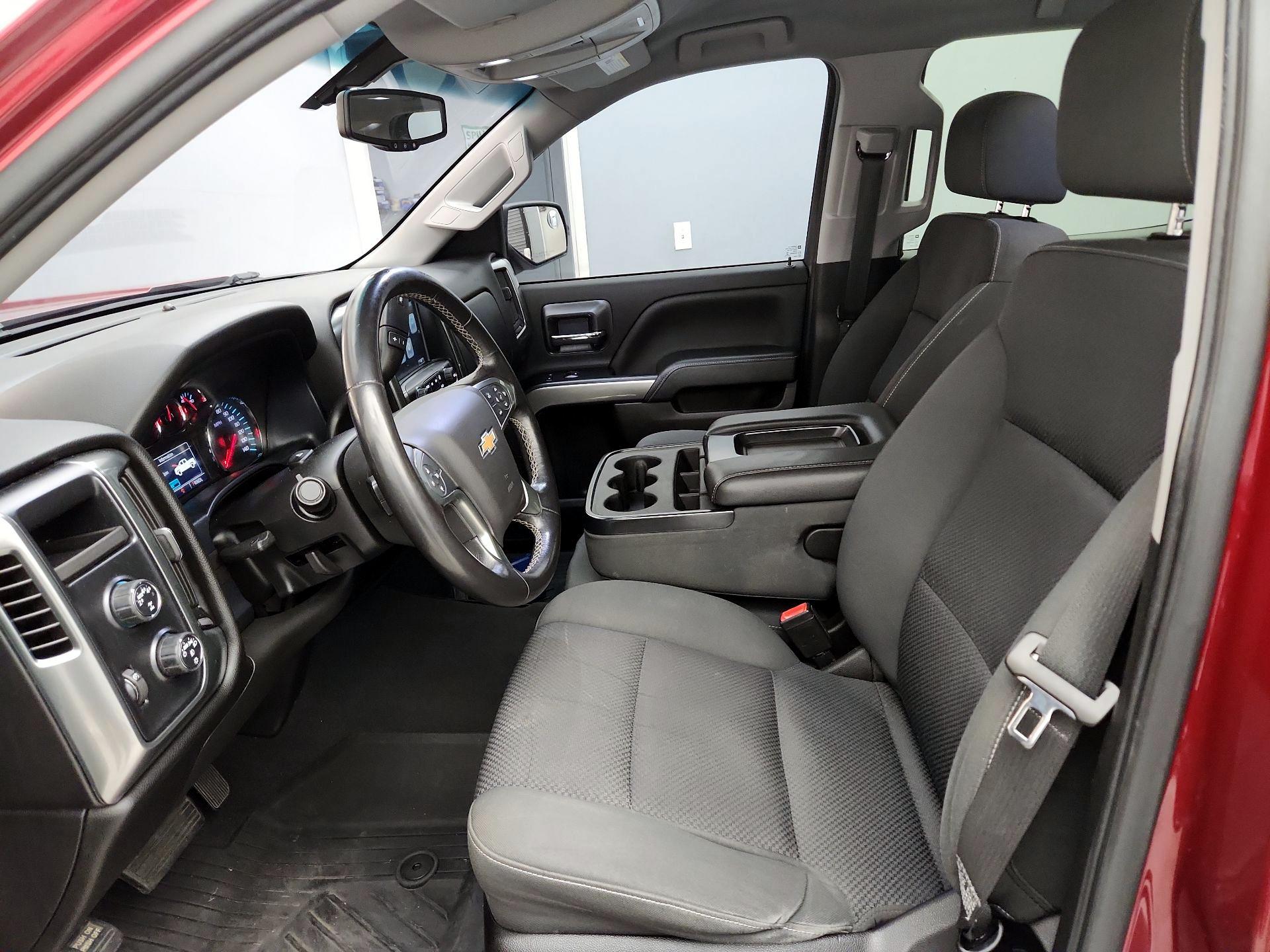 Thumbnail: 2018 Chevrolet Silverado 1500 - 11