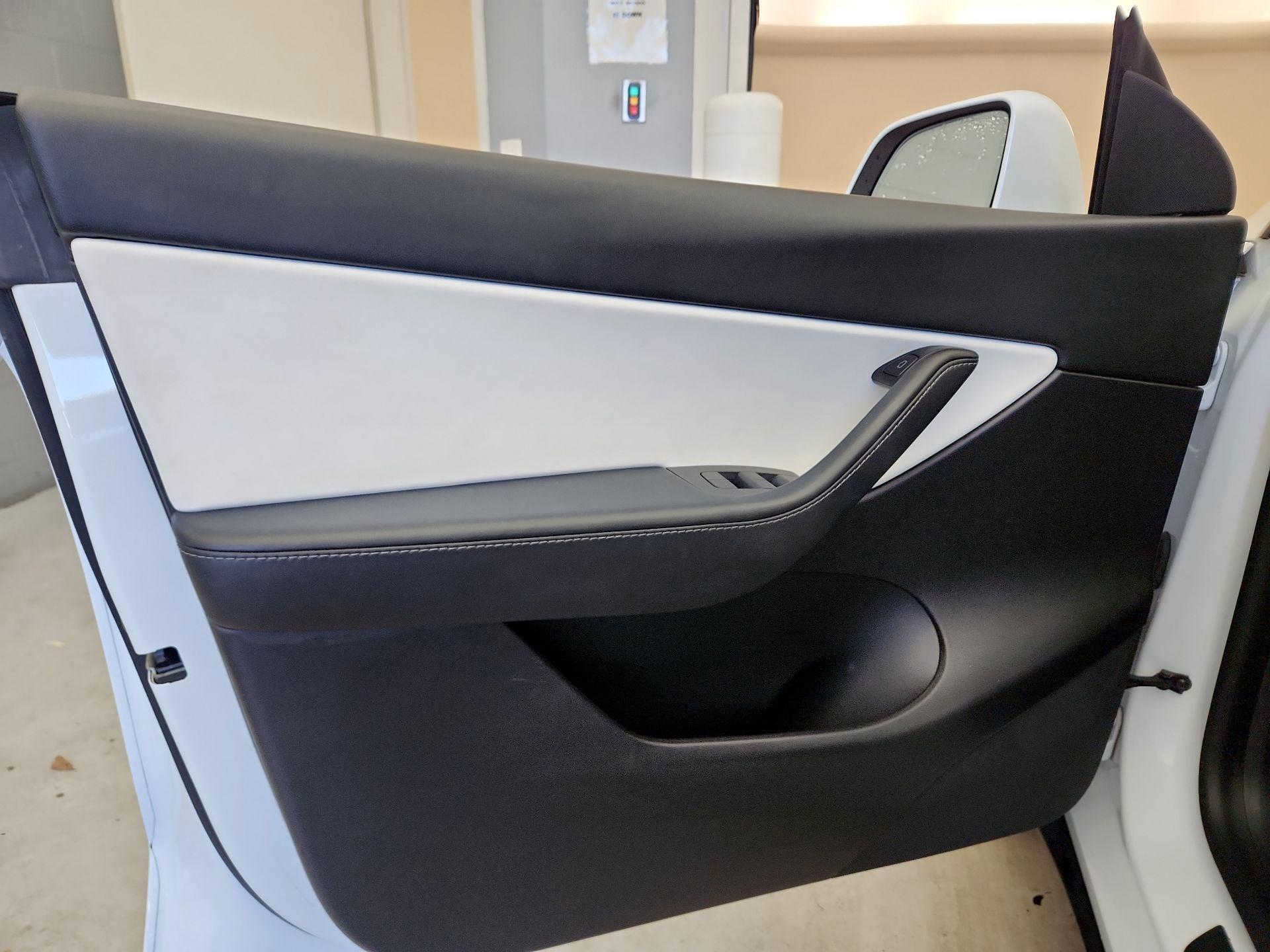 Thumbnail: 2021 Tesla Model Y - 12