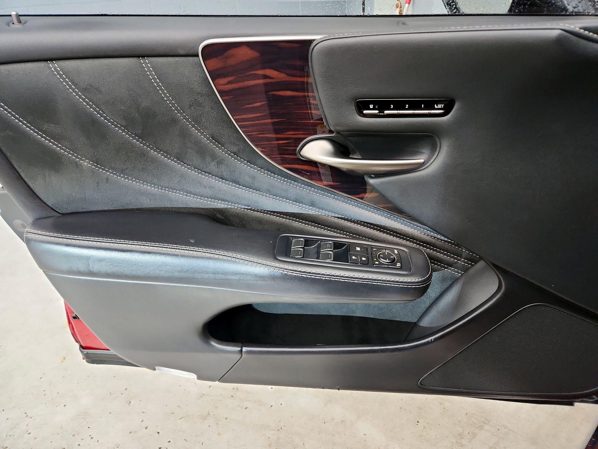 Thumbnail: 2018 Lexus LS - 12