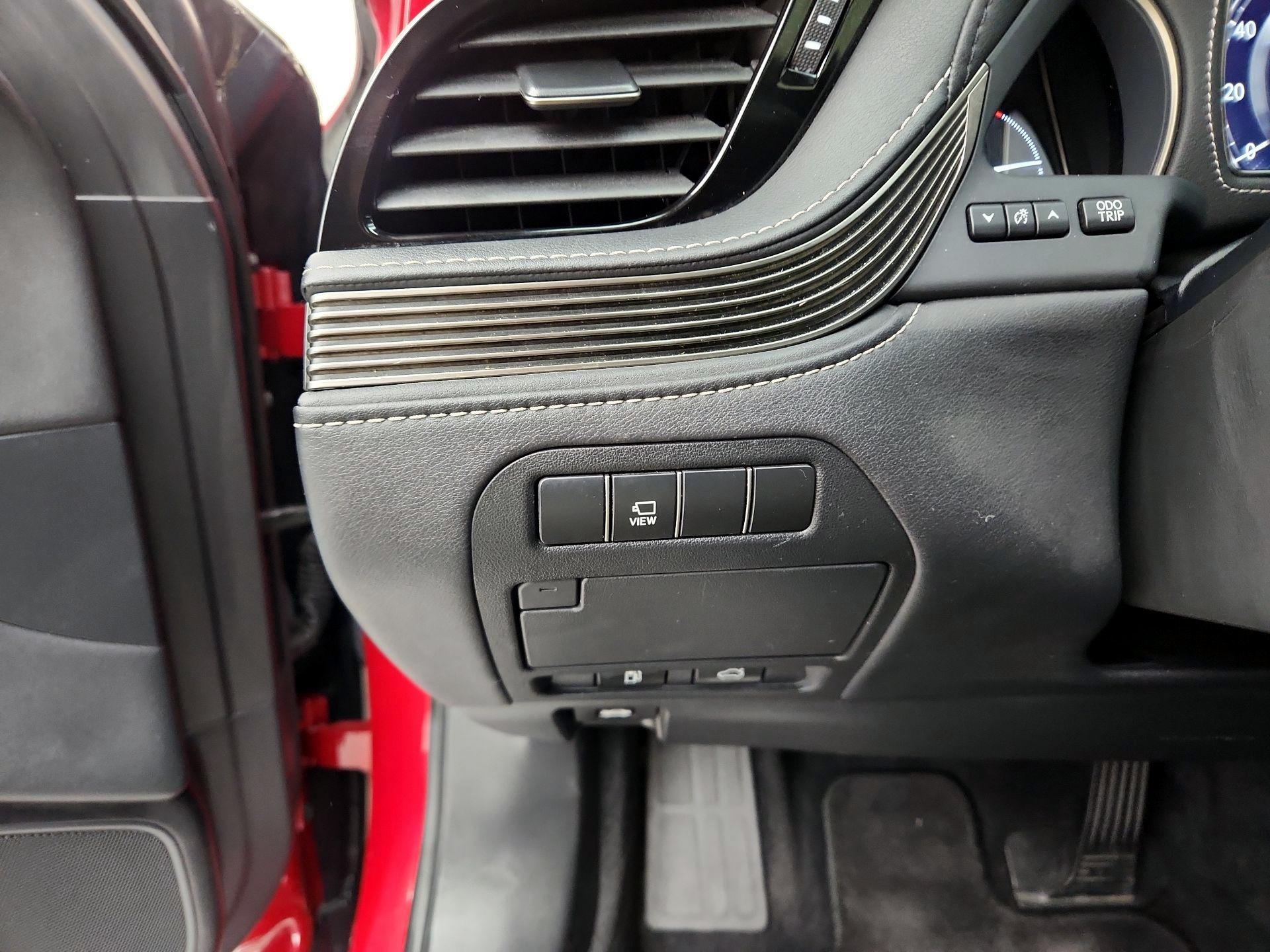 Thumbnail: 2018 Lexus LS - 13