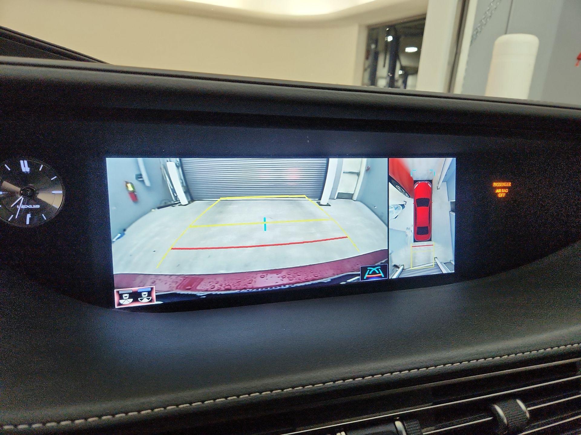 Thumbnail: 2018 Lexus LS - 15