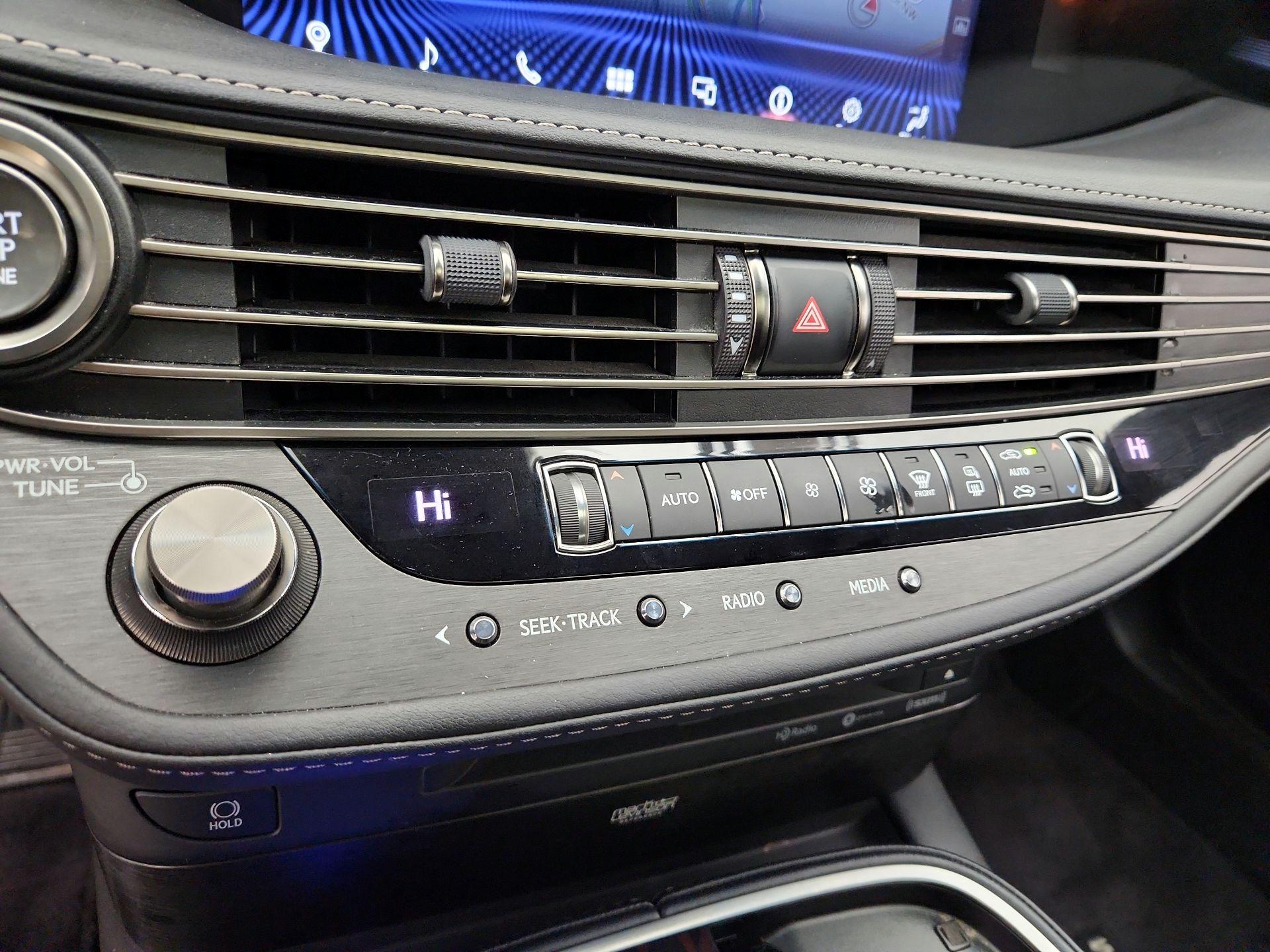 Thumbnail: 2018 Lexus LS - 17