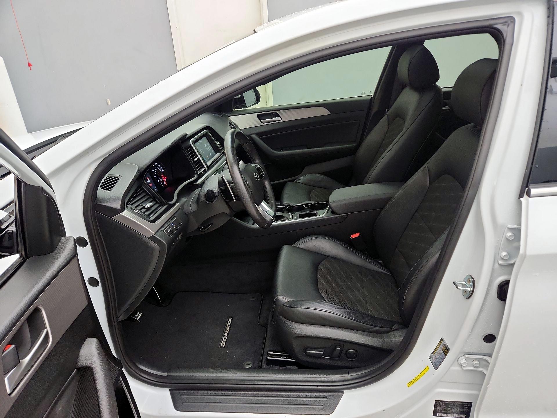 Thumbnail: 2019 Hyundai Sonata - 11