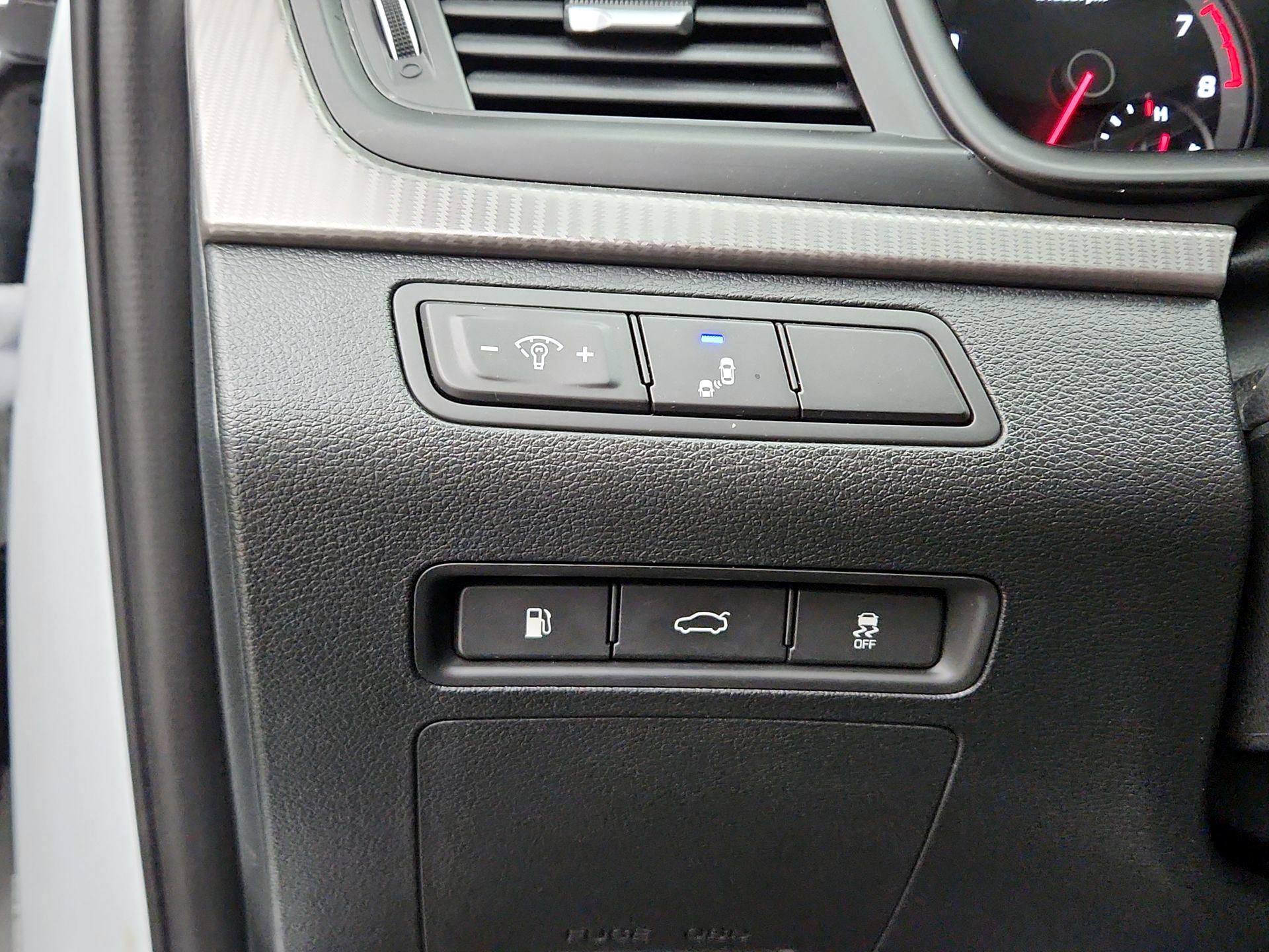 Thumbnail: 2019 Hyundai Sonata - 13