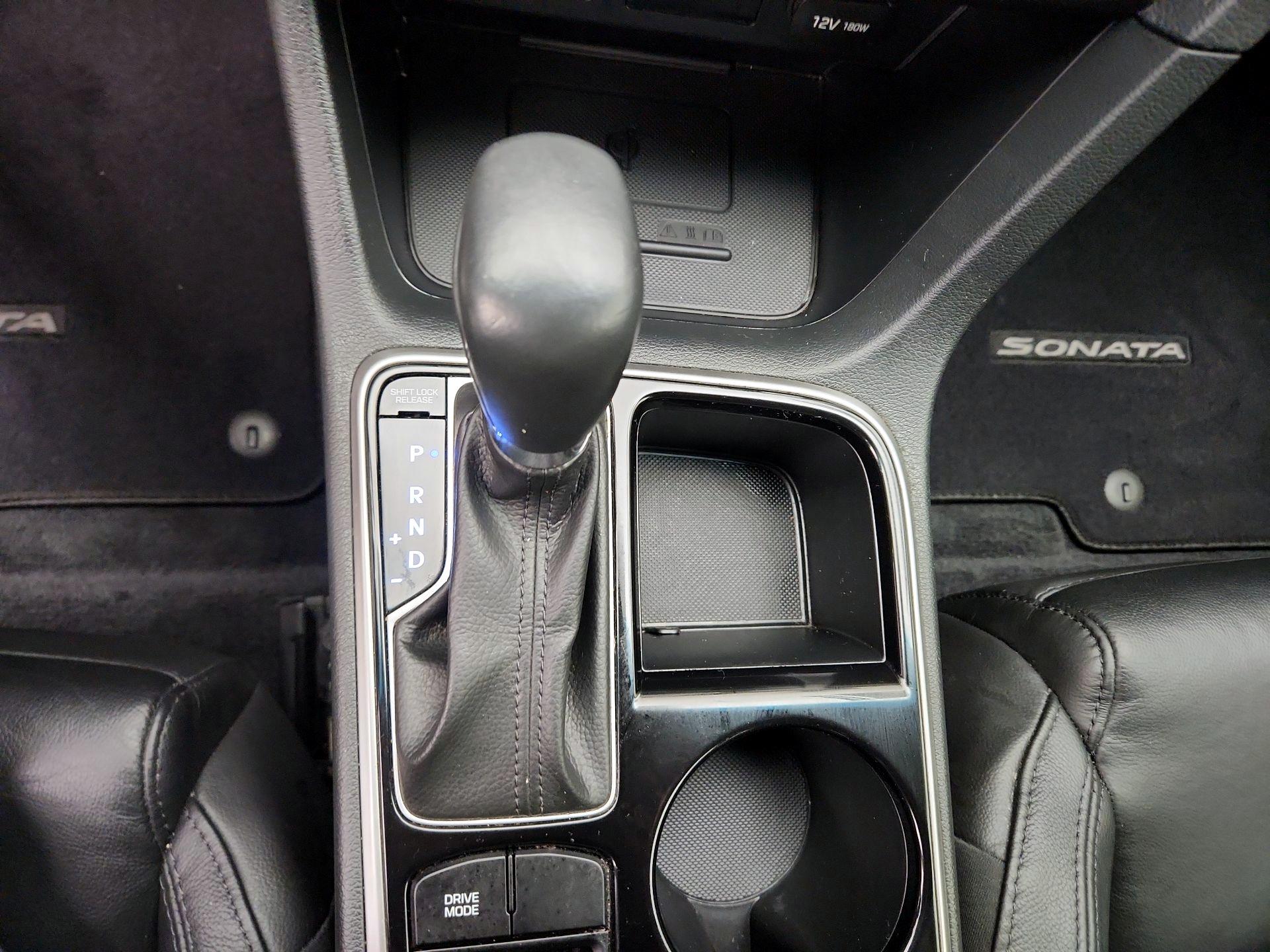 Thumbnail: 2019 Hyundai Sonata - 17