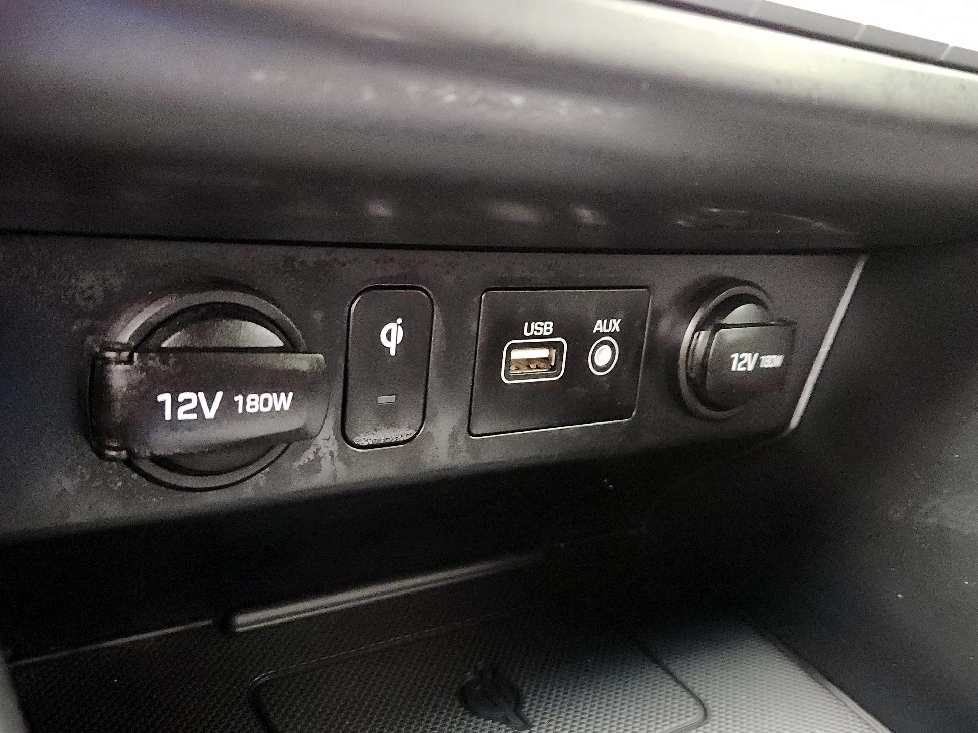 Thumbnail: 2019 Hyundai Sonata - 18