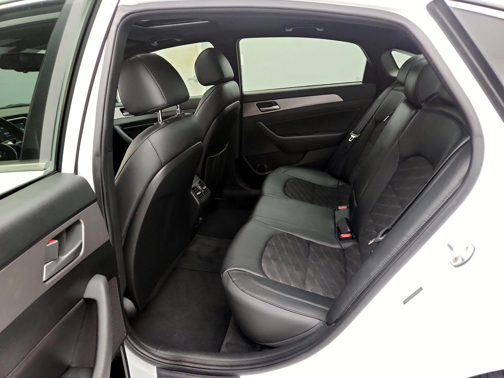 Thumbnail: 2019 Hyundai Sonata - 20