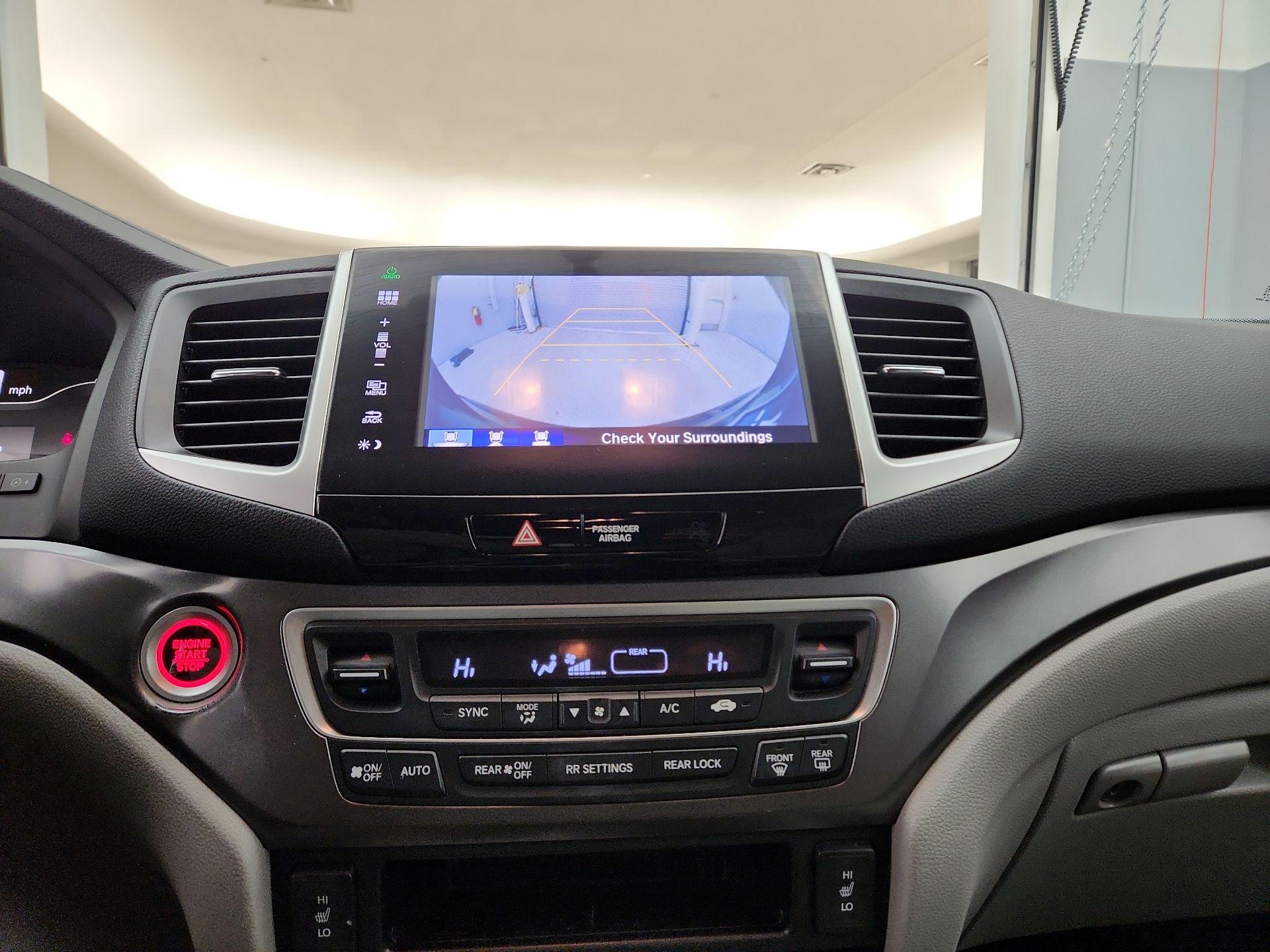 Thumbnail: 2016 Honda Pilot - 14