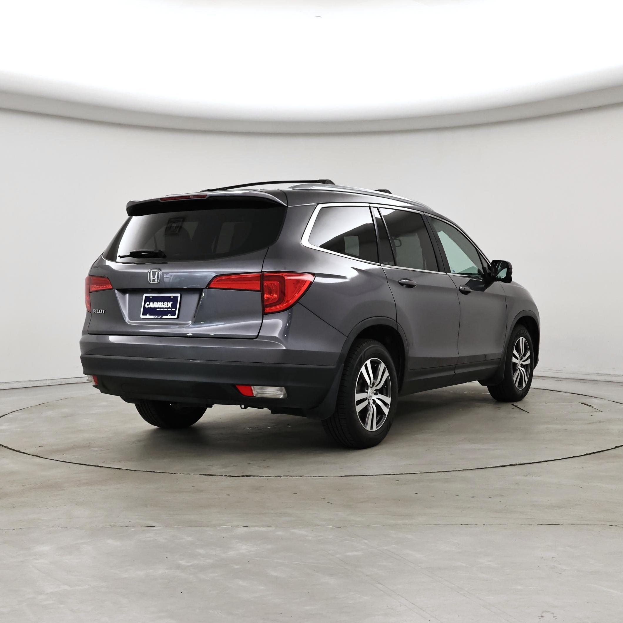 Thumbnail: 2016 Honda Pilot - 8