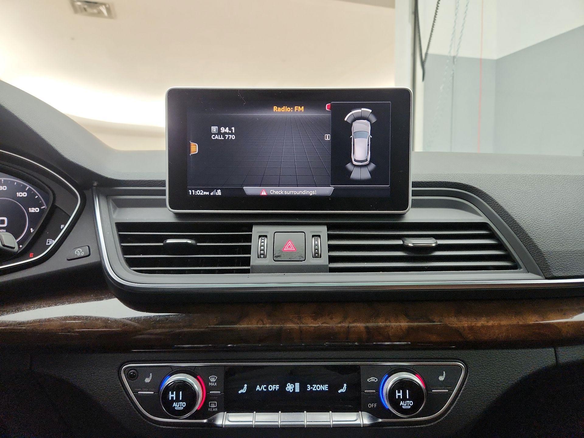 Thumbnail: 2020 Audi Q5 - 16