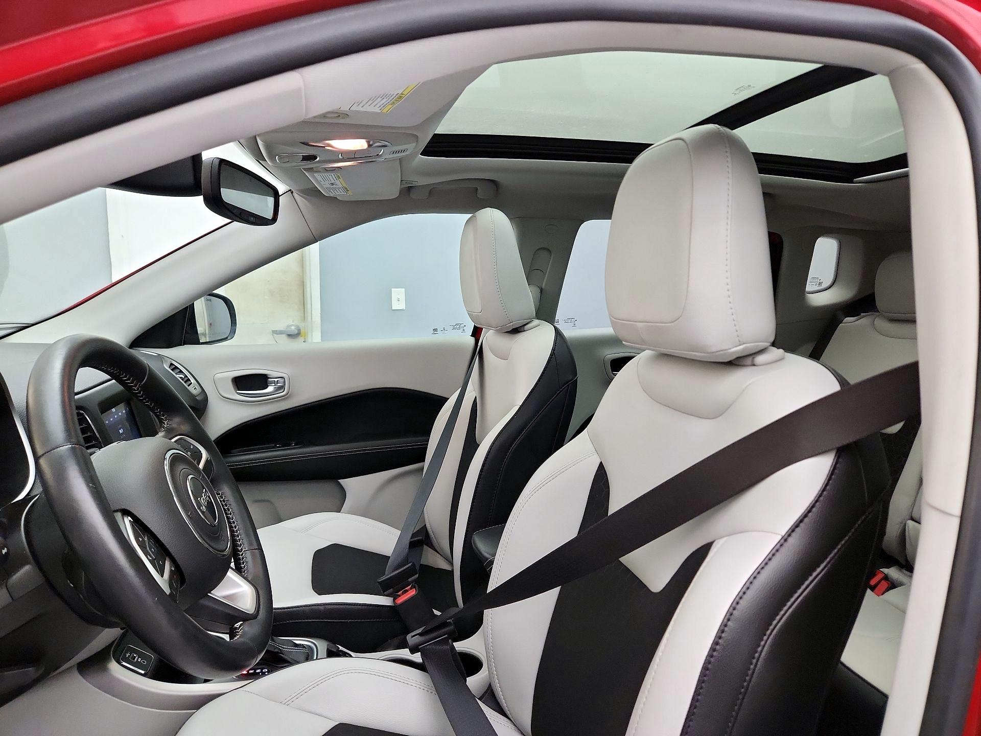 Thumbnail: 2019 Jeep Compass - 19