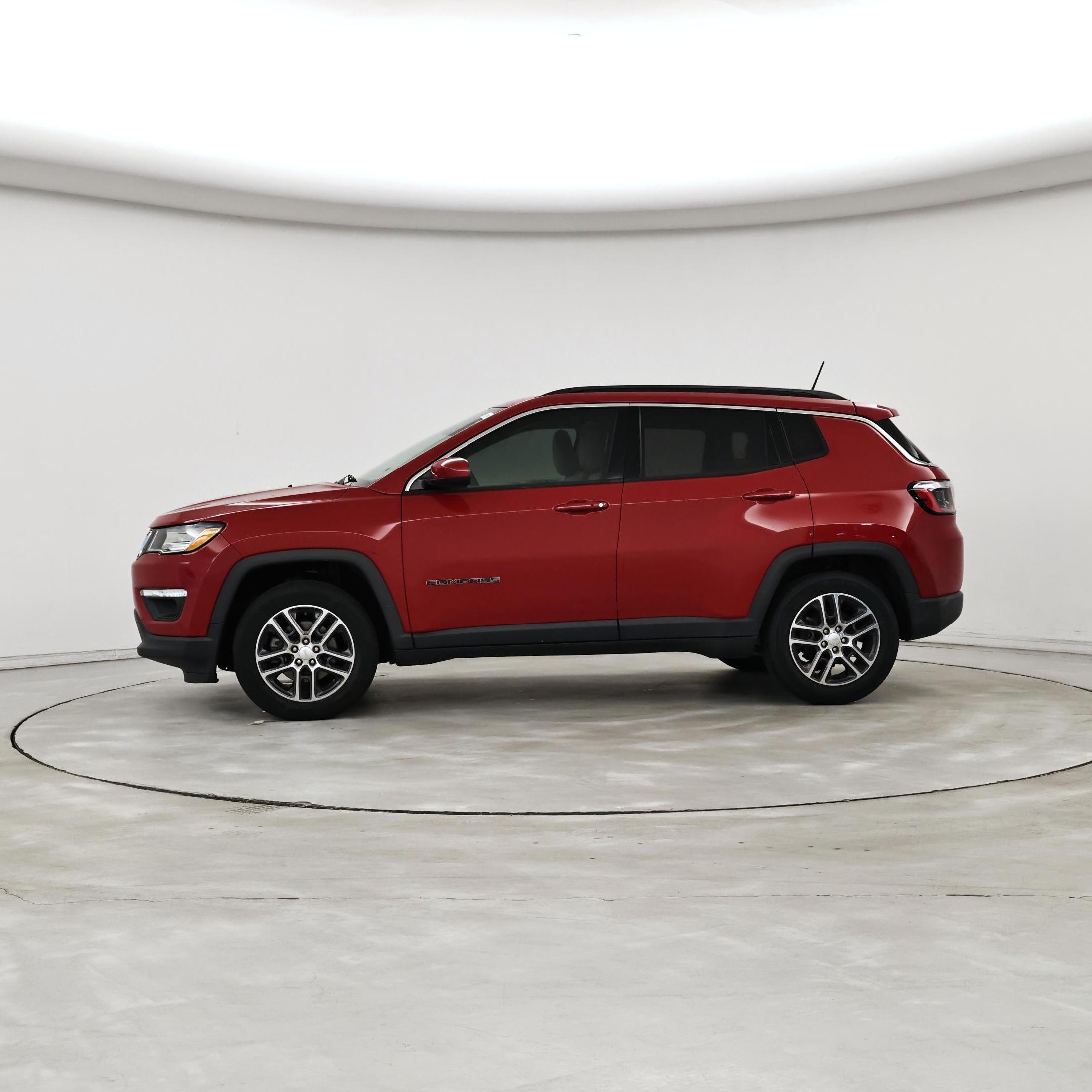 Thumbnail: 2019 Jeep Compass - 3