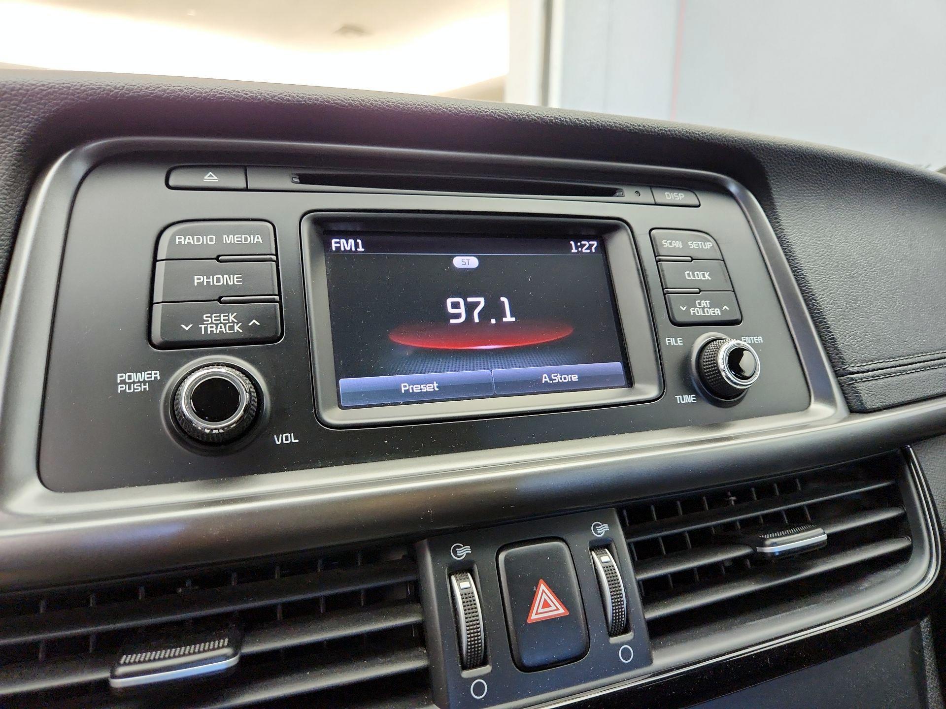 Thumbnail: 2016 Kia Optima - 15