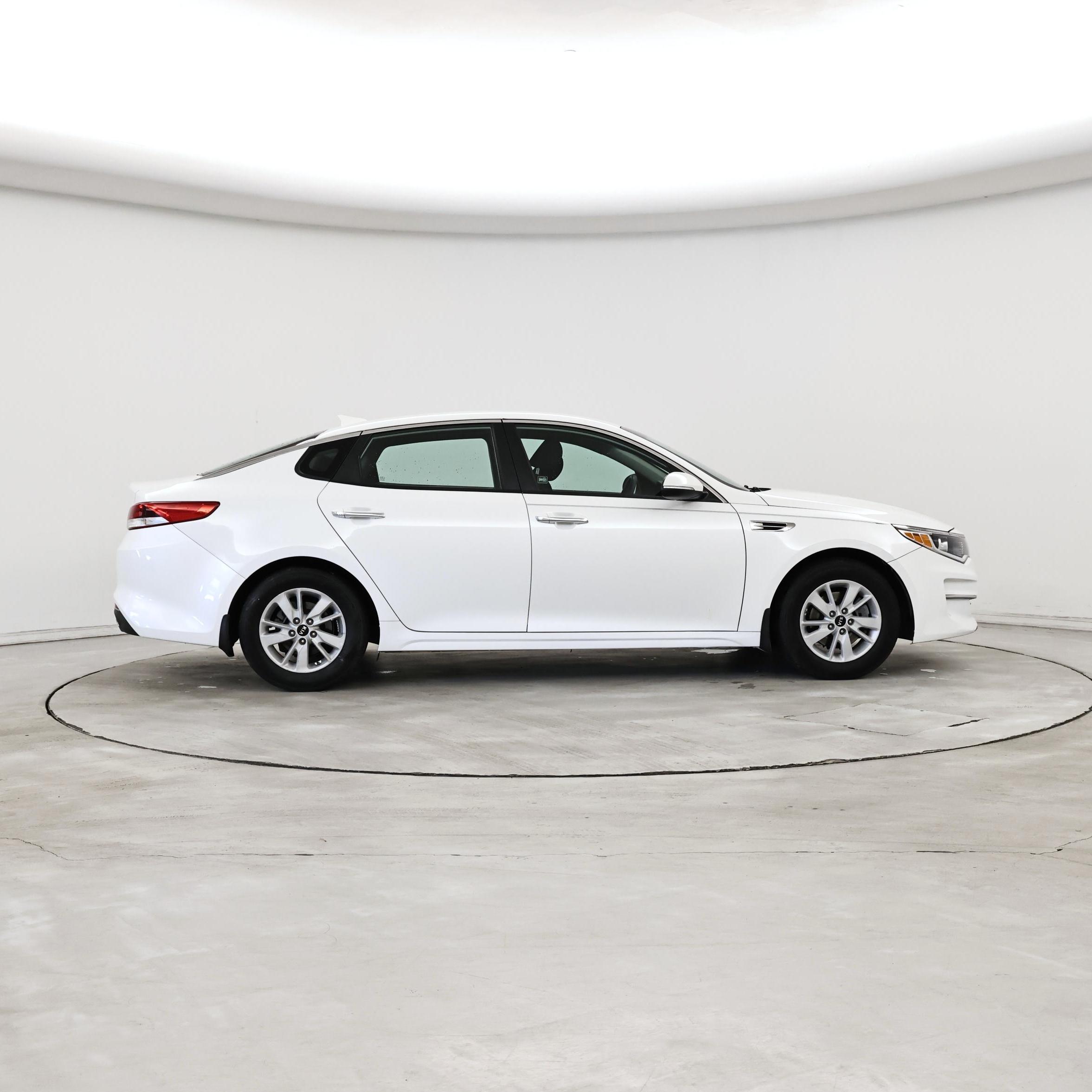 Thumbnail: 2016 Kia Optima - 7