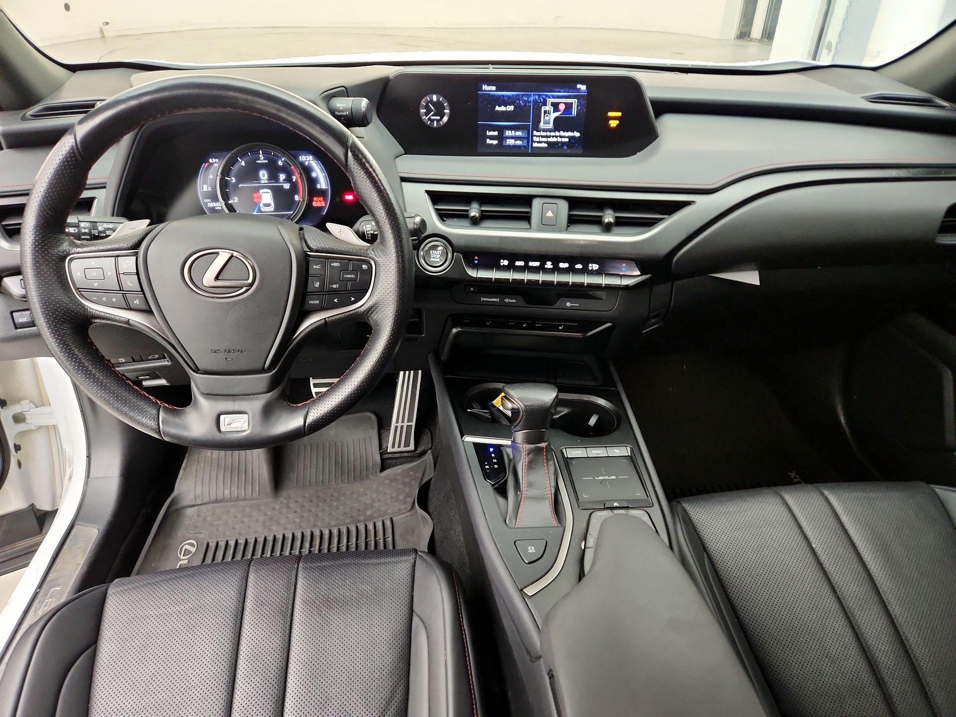 Thumbnail: 2019 Lexus UX - 9