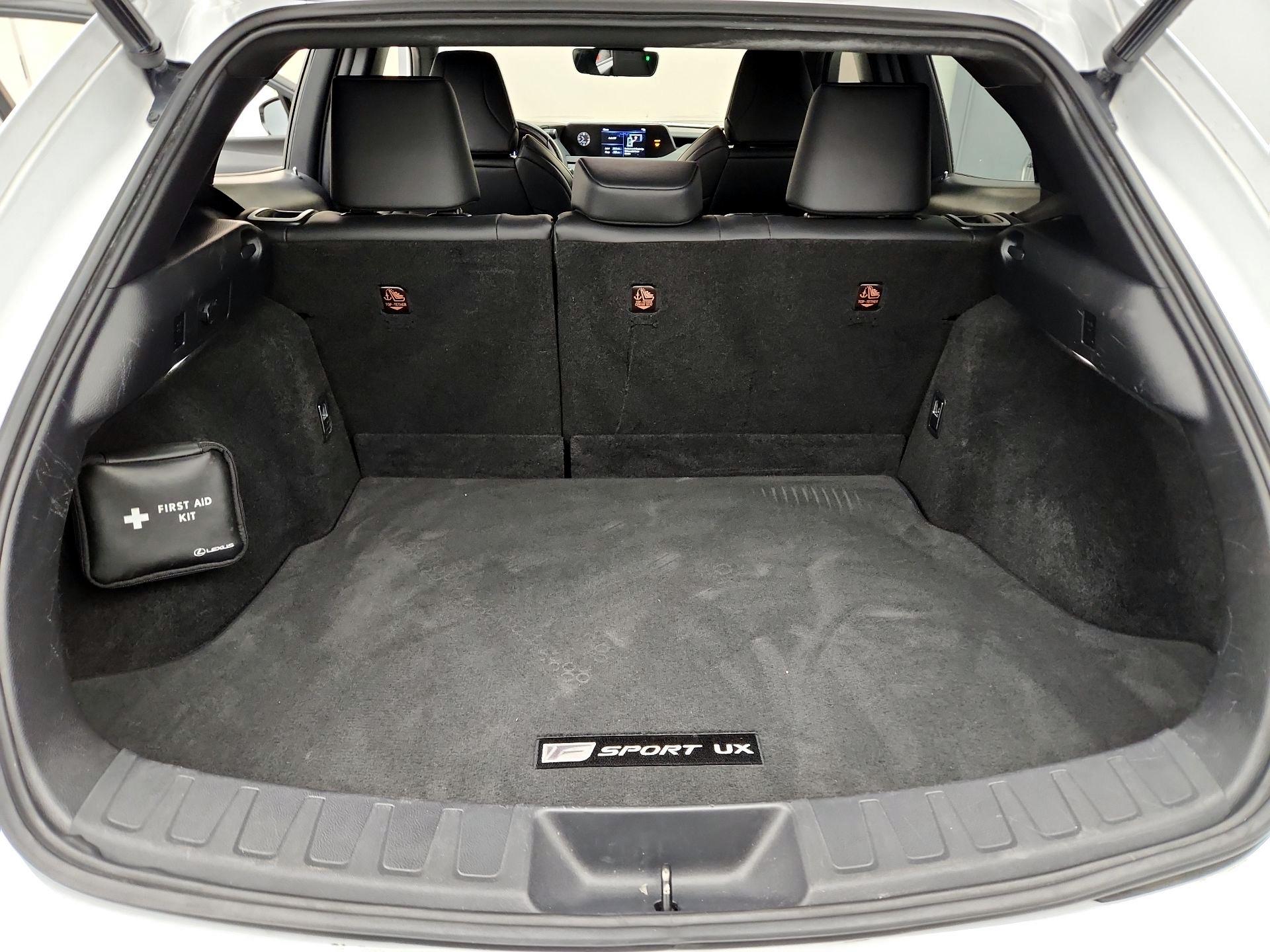 Thumbnail: 2019 Lexus UX - 20