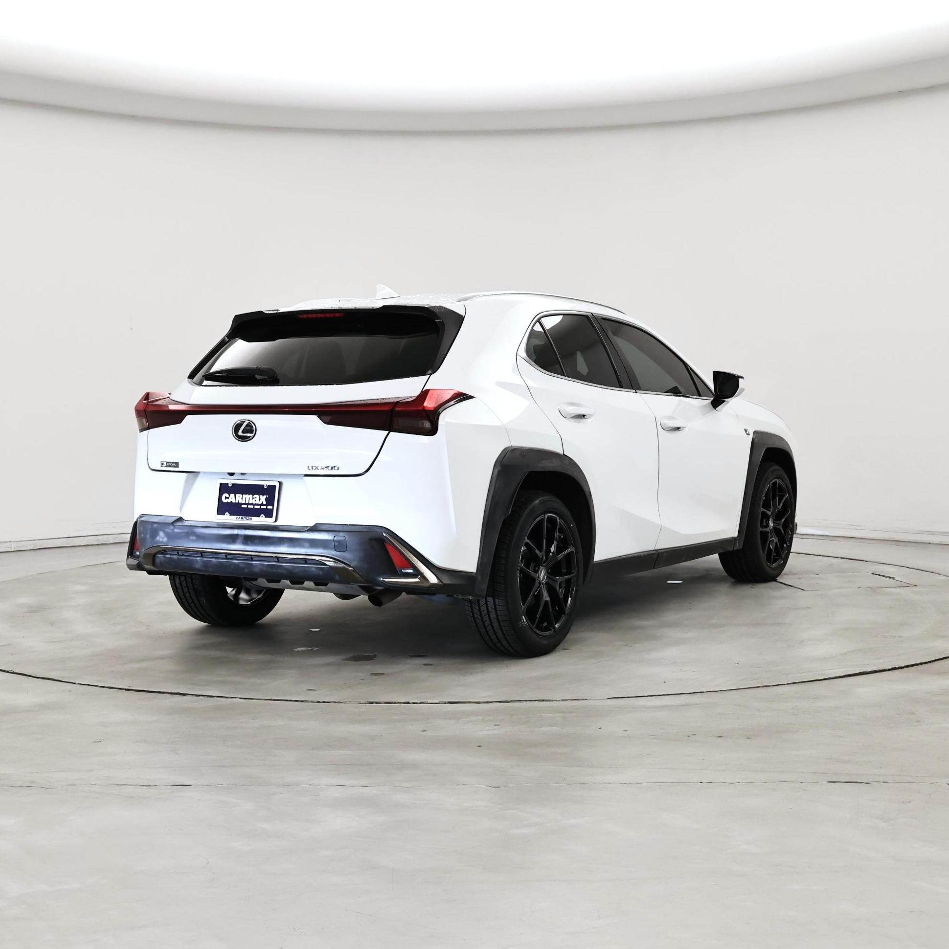 Thumbnail: 2019 Lexus UX - 8