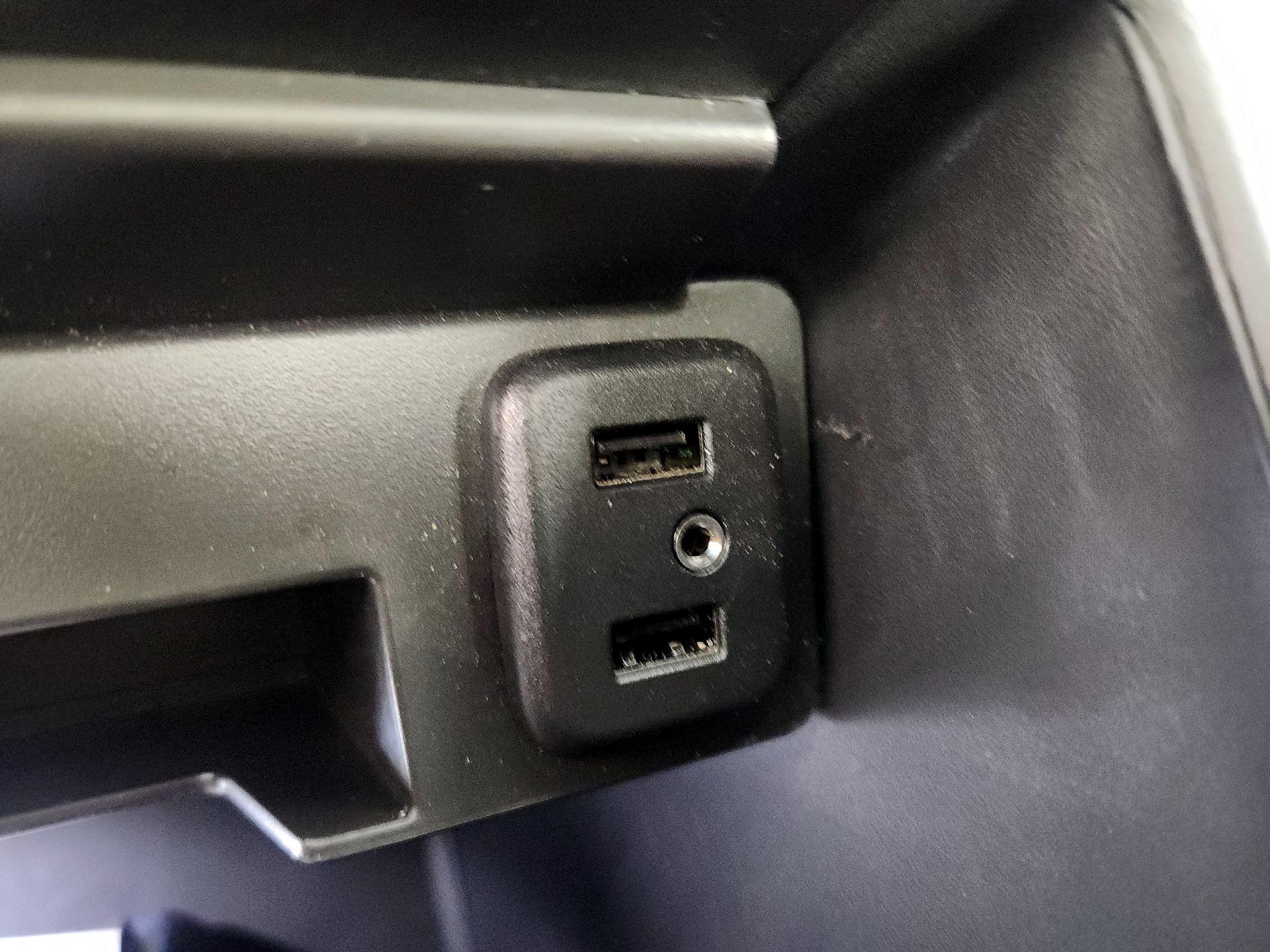 Thumbnail: 2018 Chevrolet Tahoe - 18