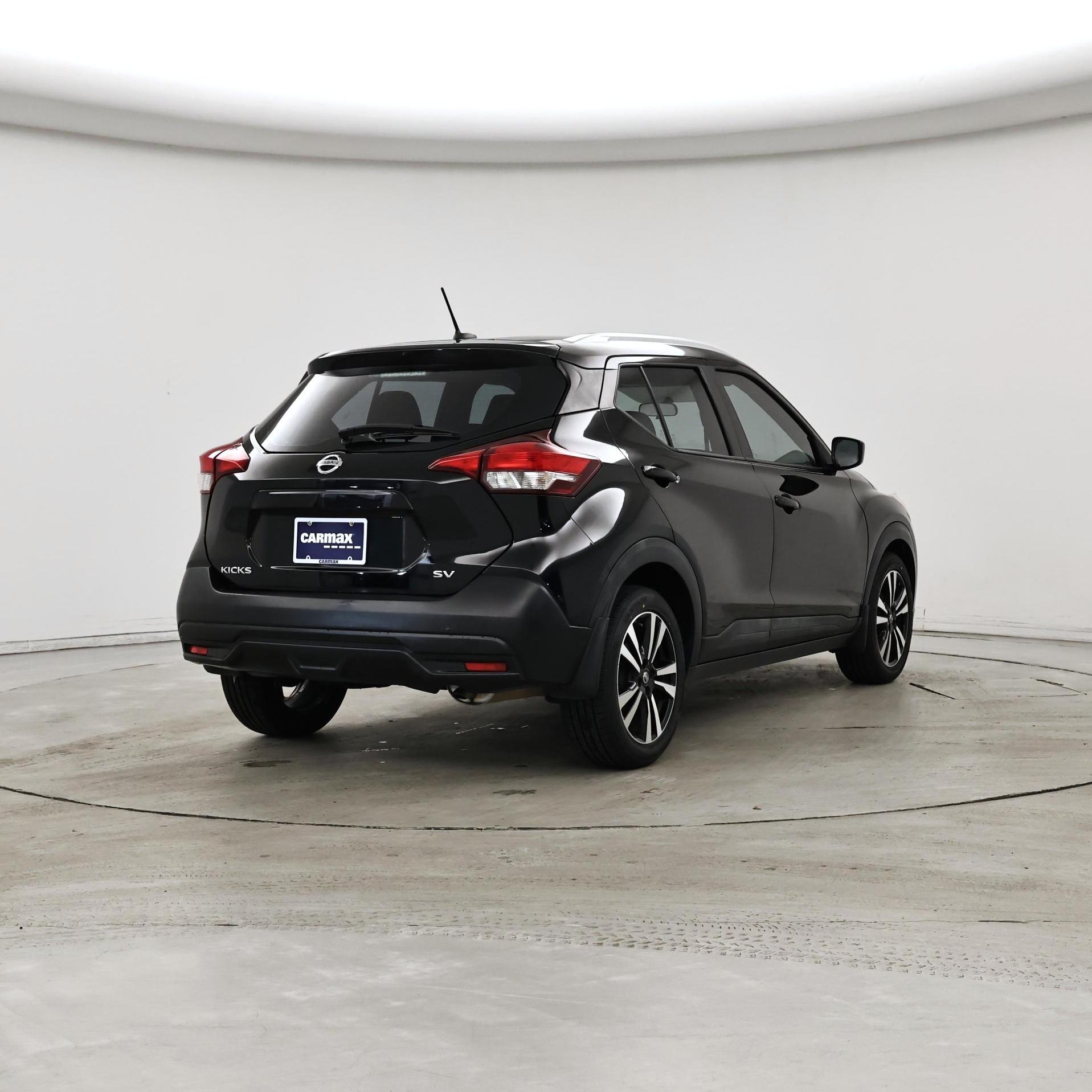 Thumbnail: 2018 Chevrolet Tahoe - 8