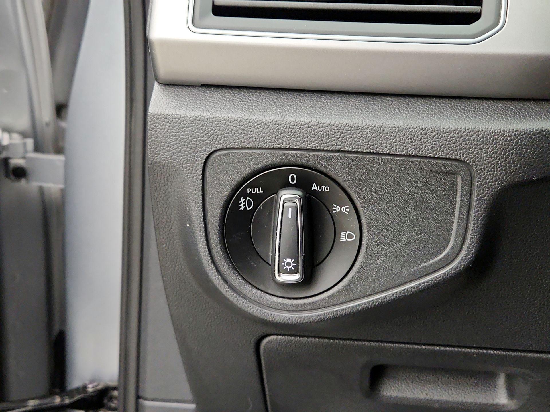 Thumbnail: 2018 Volkswagen Atlas - 13