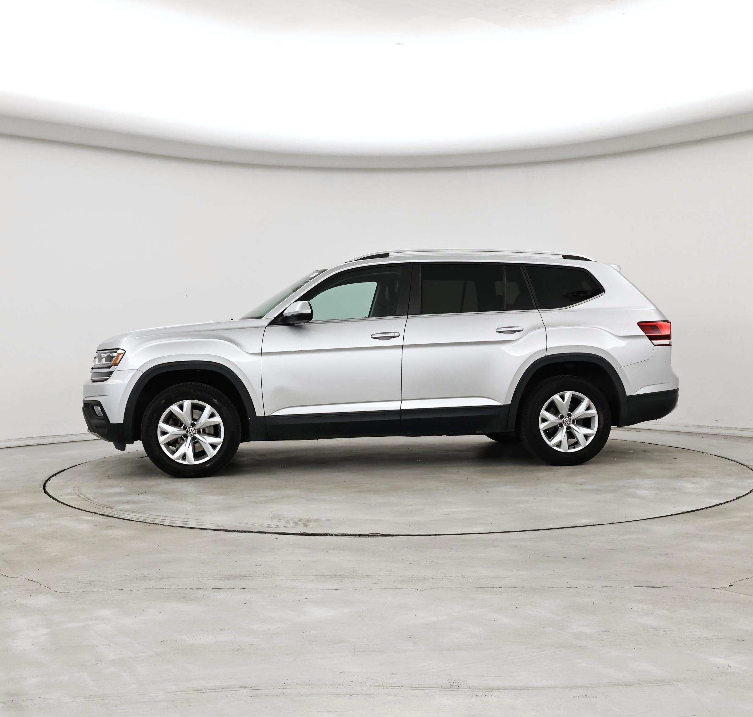 Thumbnail: 2018 Volkswagen Atlas - 3