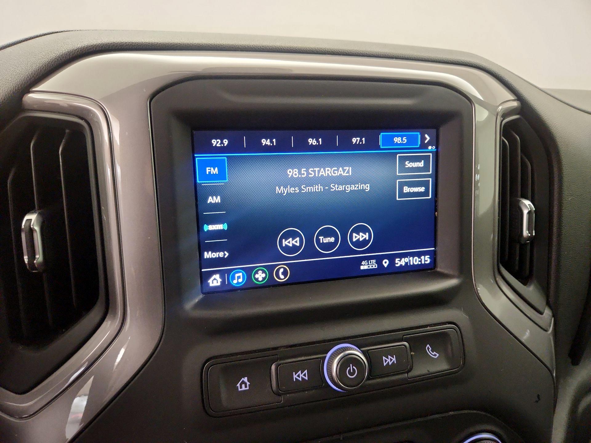 Thumbnail: 2021 Chevrolet Silverado 1500 - 15