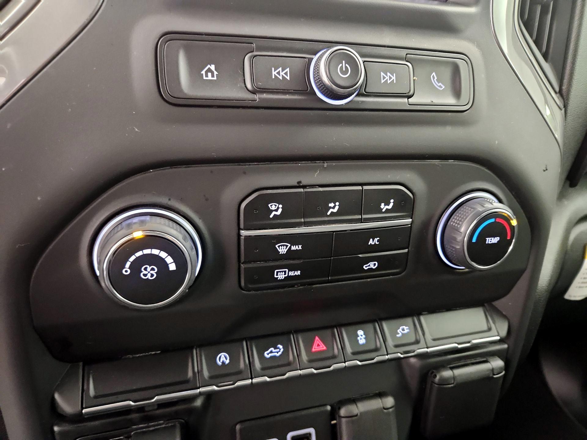 Thumbnail: 2021 Chevrolet Silverado 1500 - 16