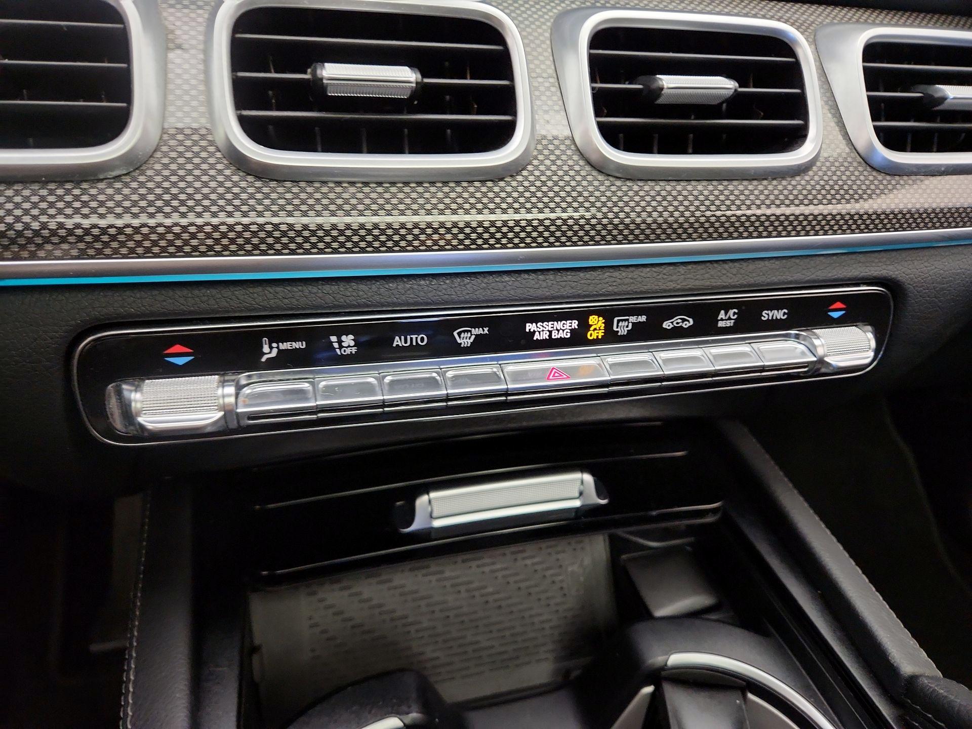 Thumbnail: 2020 Mercedes-Benz GLE - 17