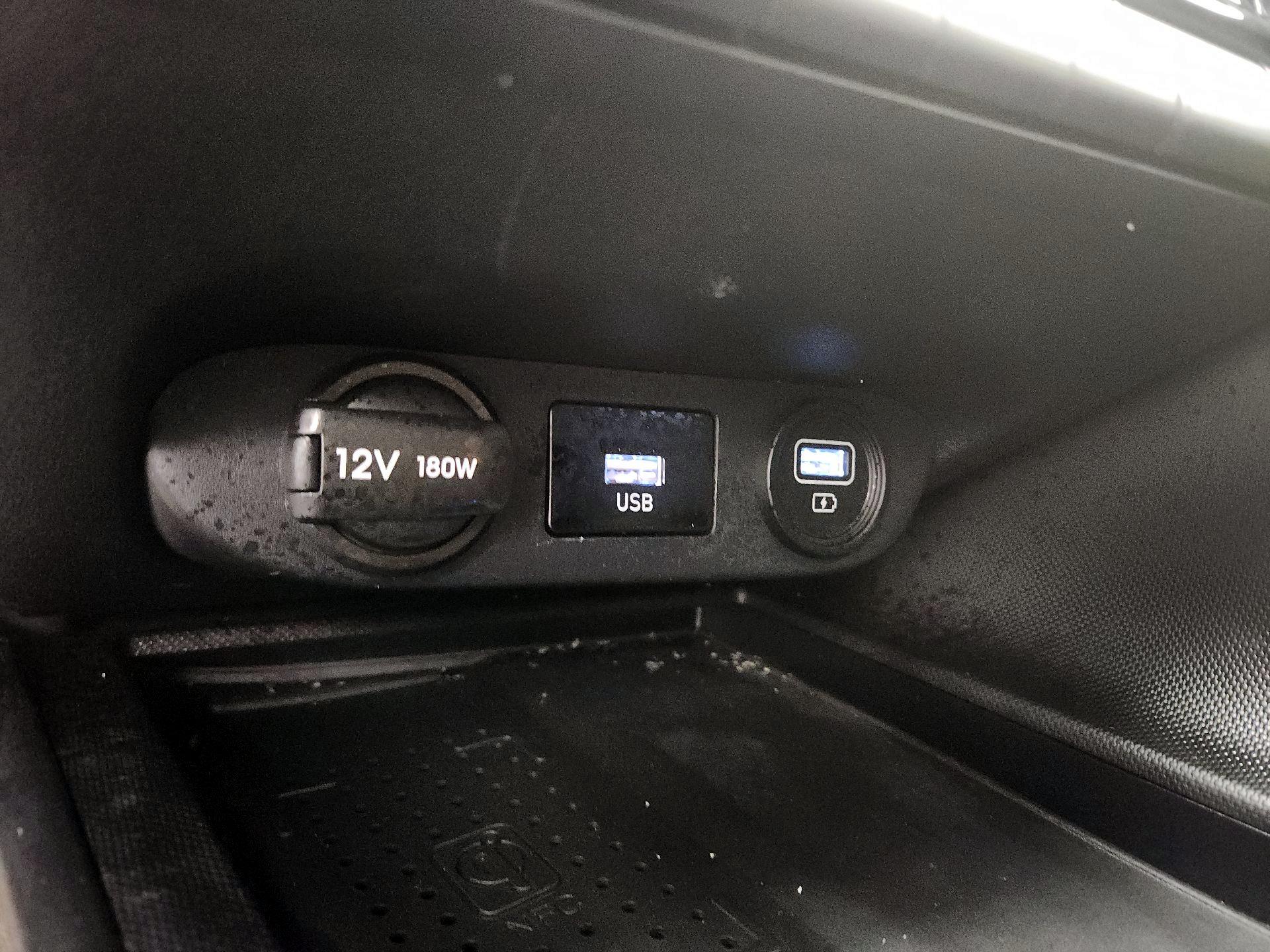 Thumbnail: 2023 Hyundai Elantra - 19