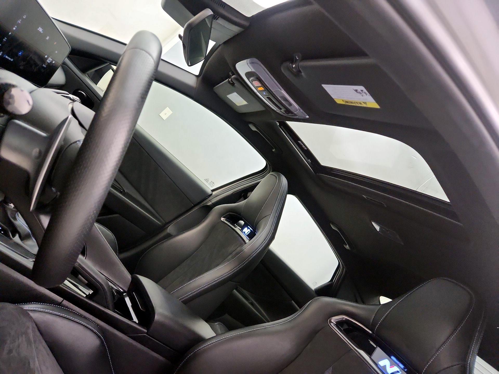 Thumbnail: 2023 Hyundai Elantra - 20