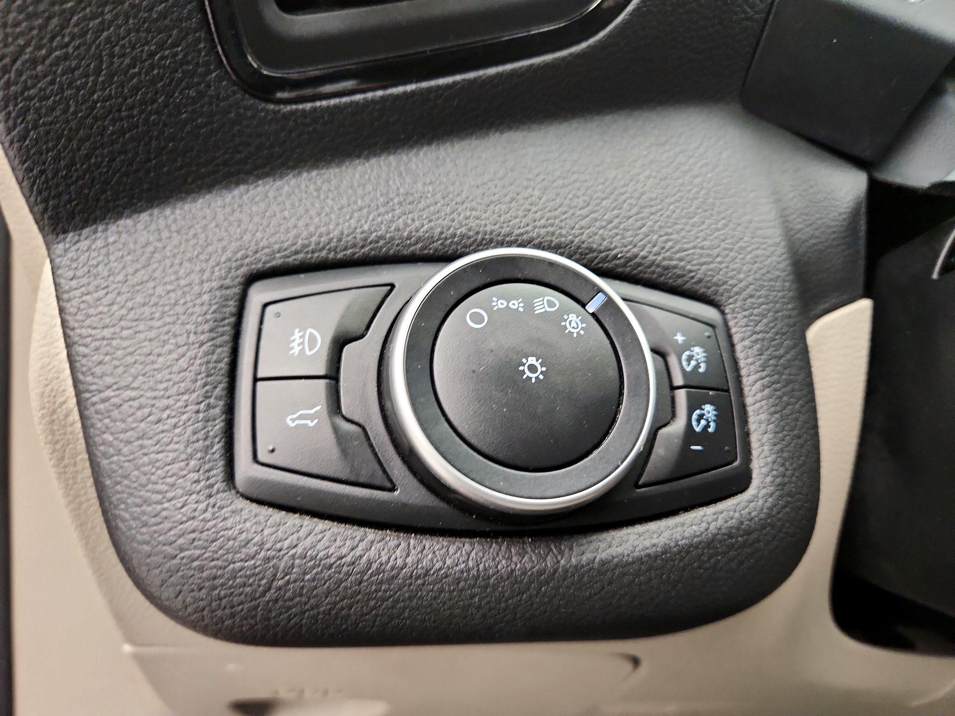 Thumbnail: 2017 Ford Escape - 13