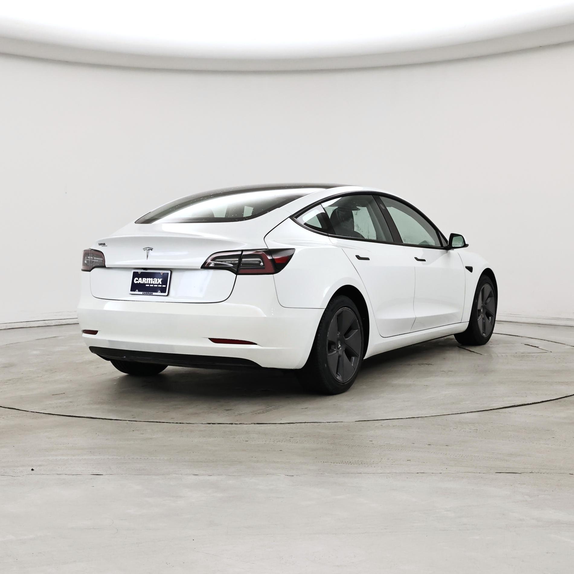 Thumbnail: 2023 Tesla Model 3 - 8