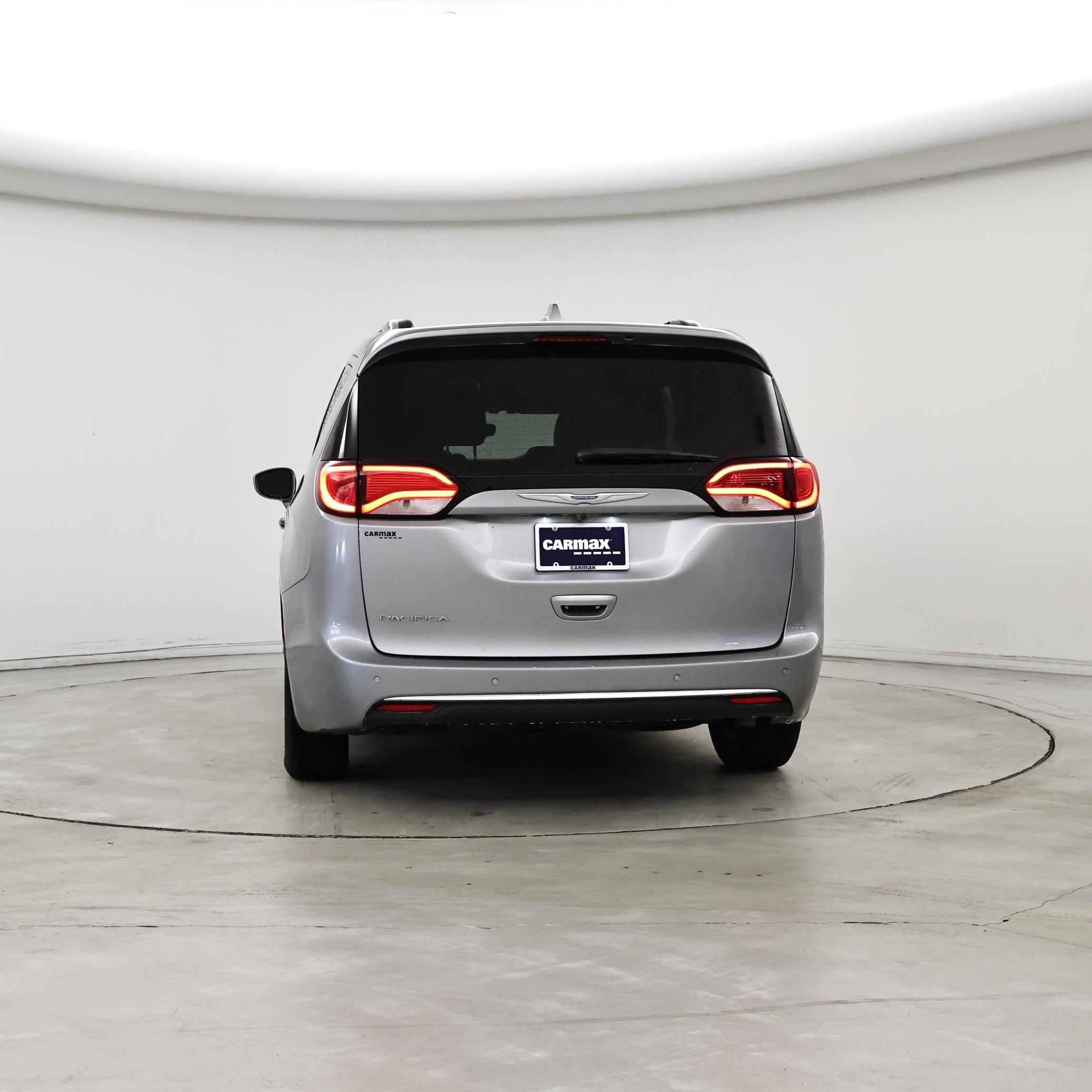 Thumbnail: 2018 Chrysler Pacifica - 6