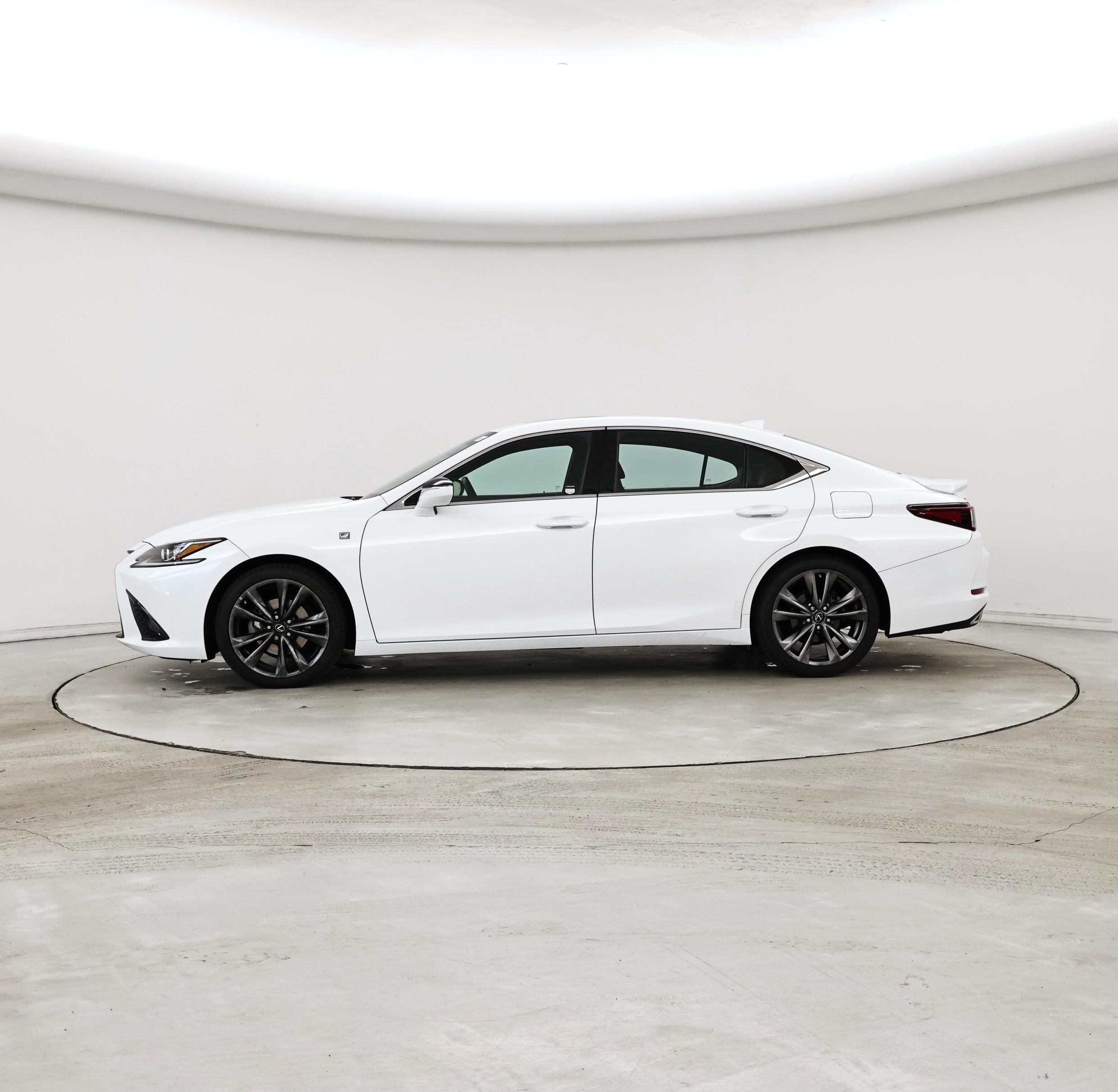 Thumbnail: 2020 Lexus ES - 3