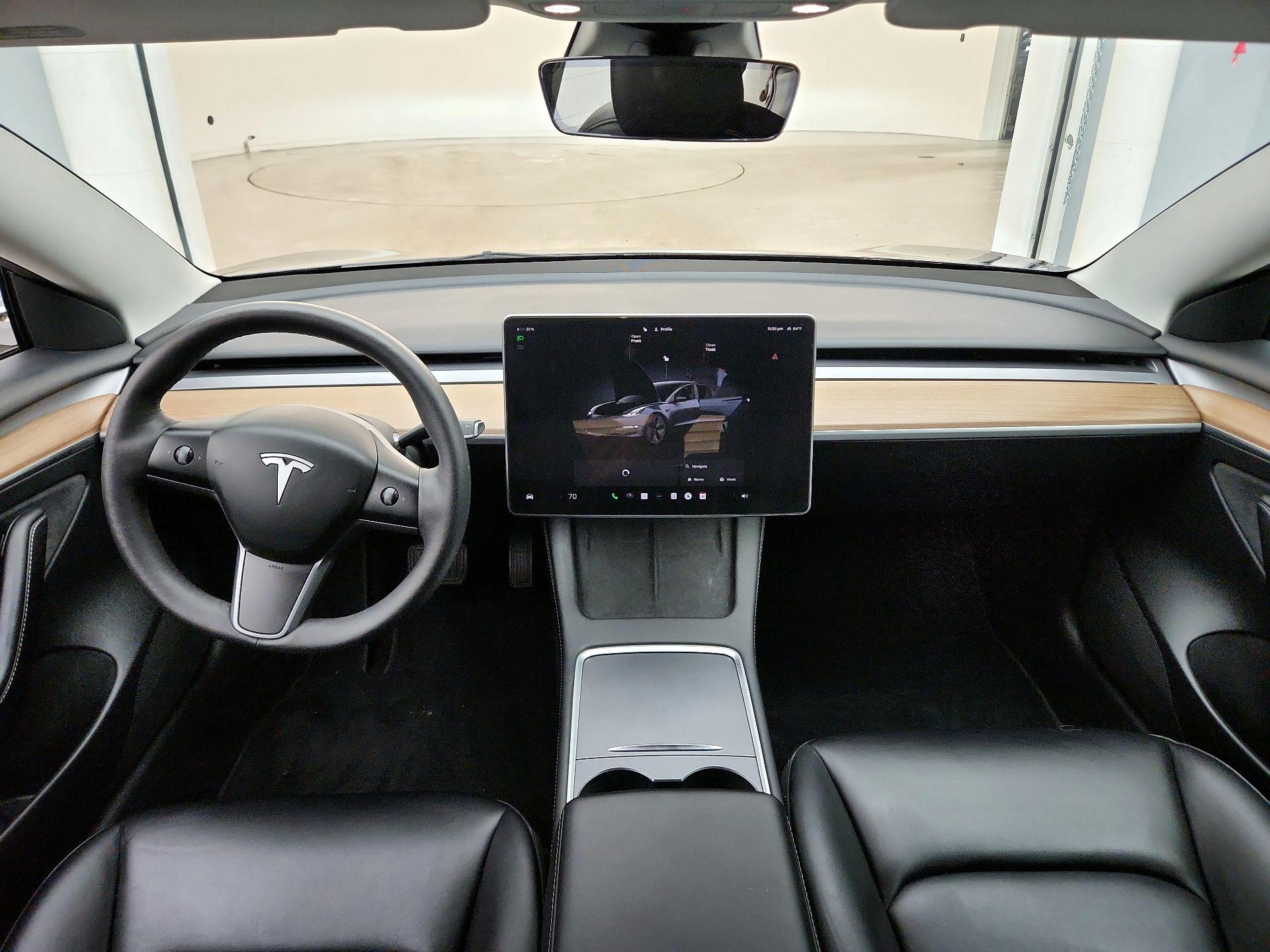 Thumbnail: 2023 Tesla Model 3 - 9