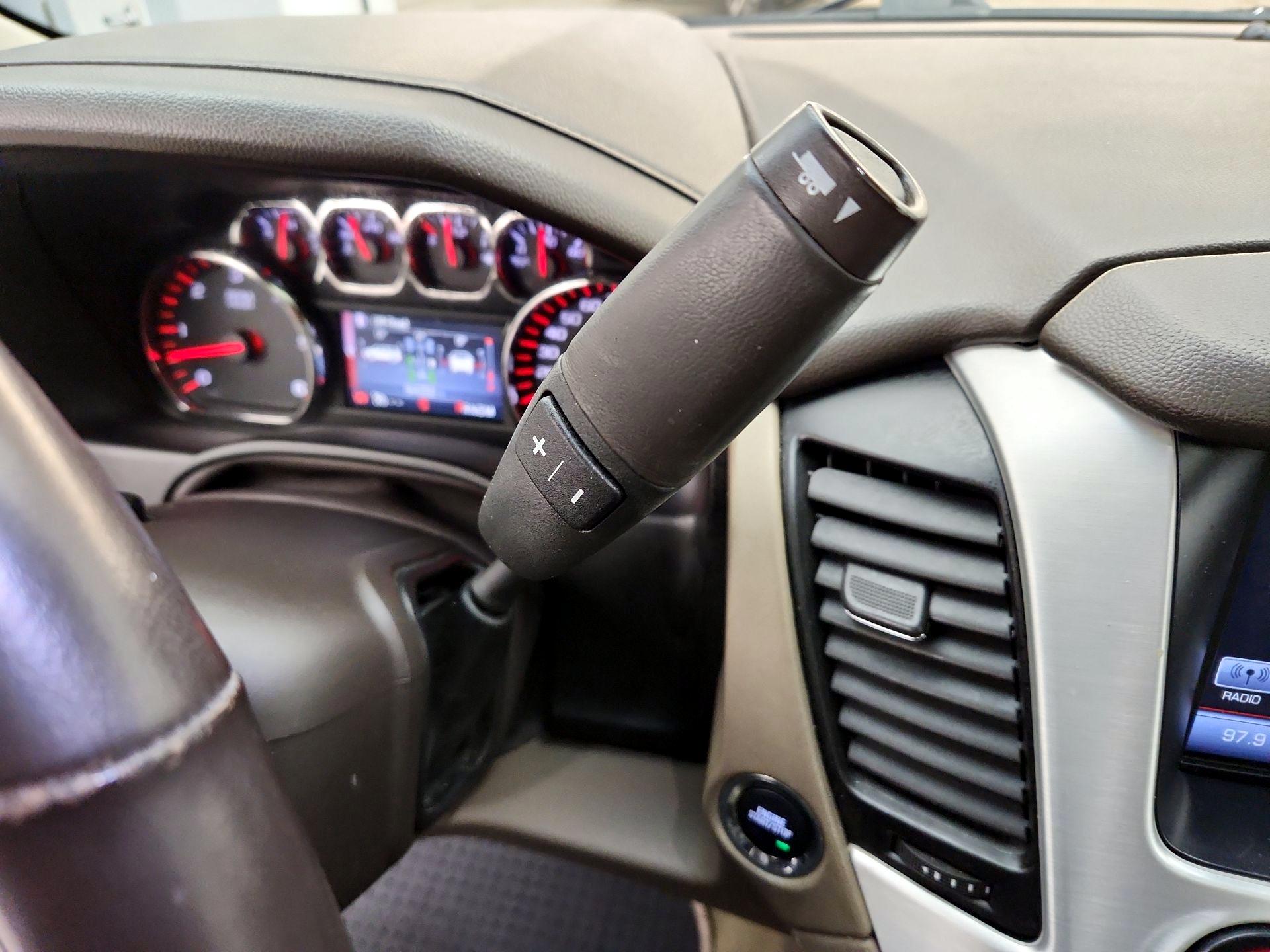 Thumbnail: 2016 GMC Yukon - 17