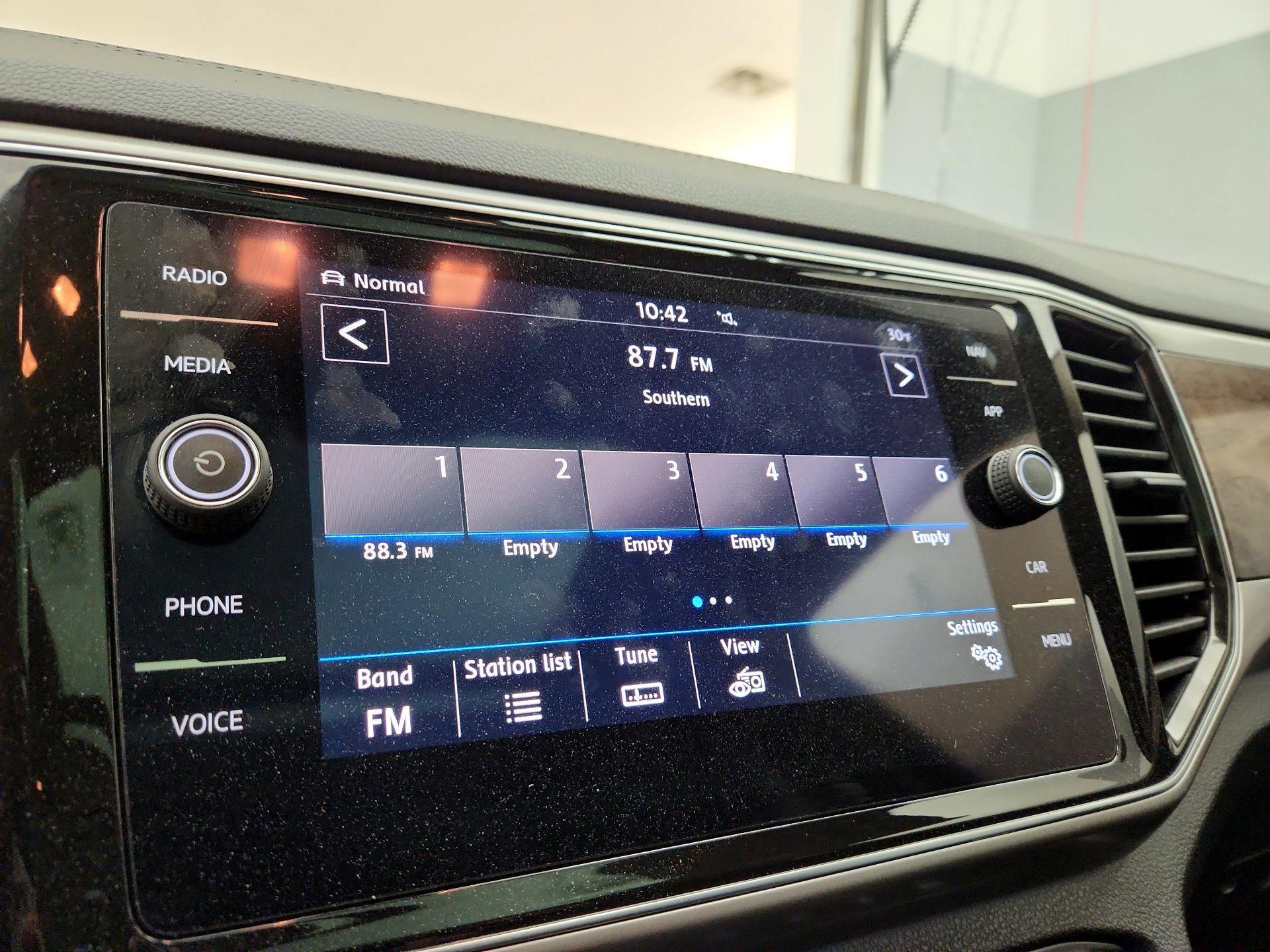 Thumbnail: 2019 Volkswagen Atlas - 16