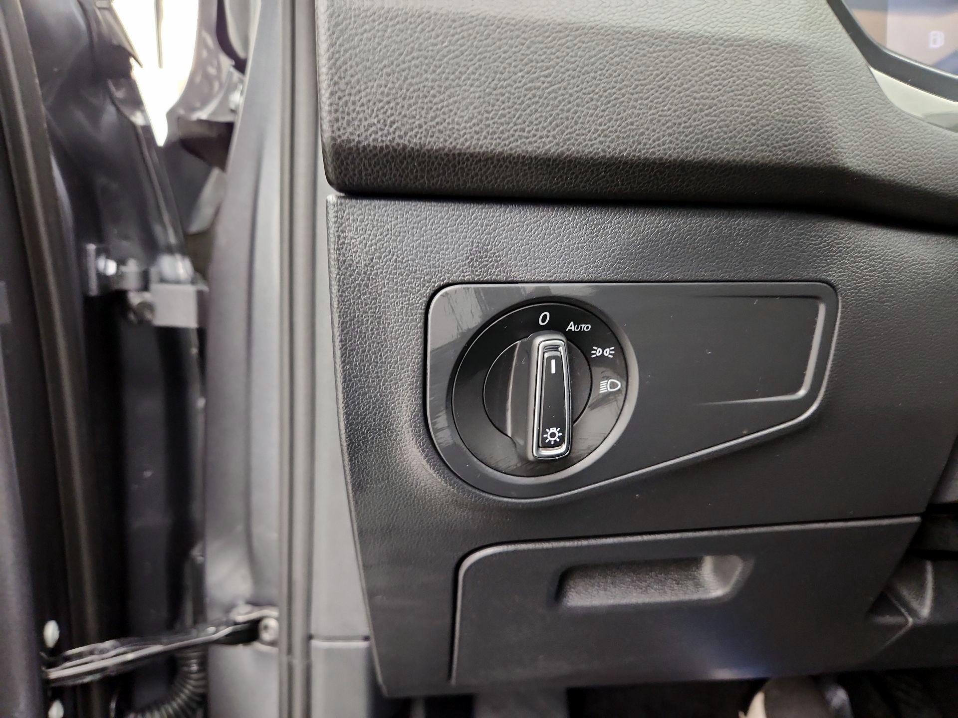 Thumbnail: 2024 Volkswagen Tiguan - 13