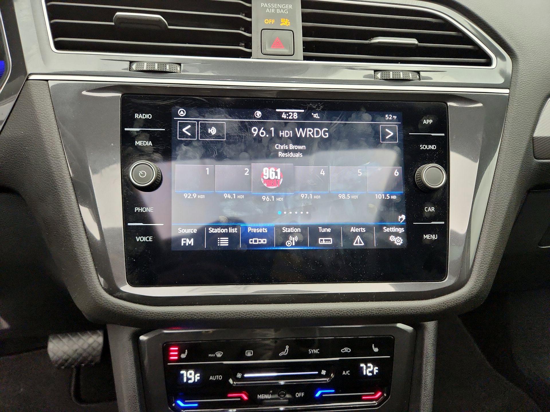 Thumbnail: 2024 Volkswagen Tiguan - 15