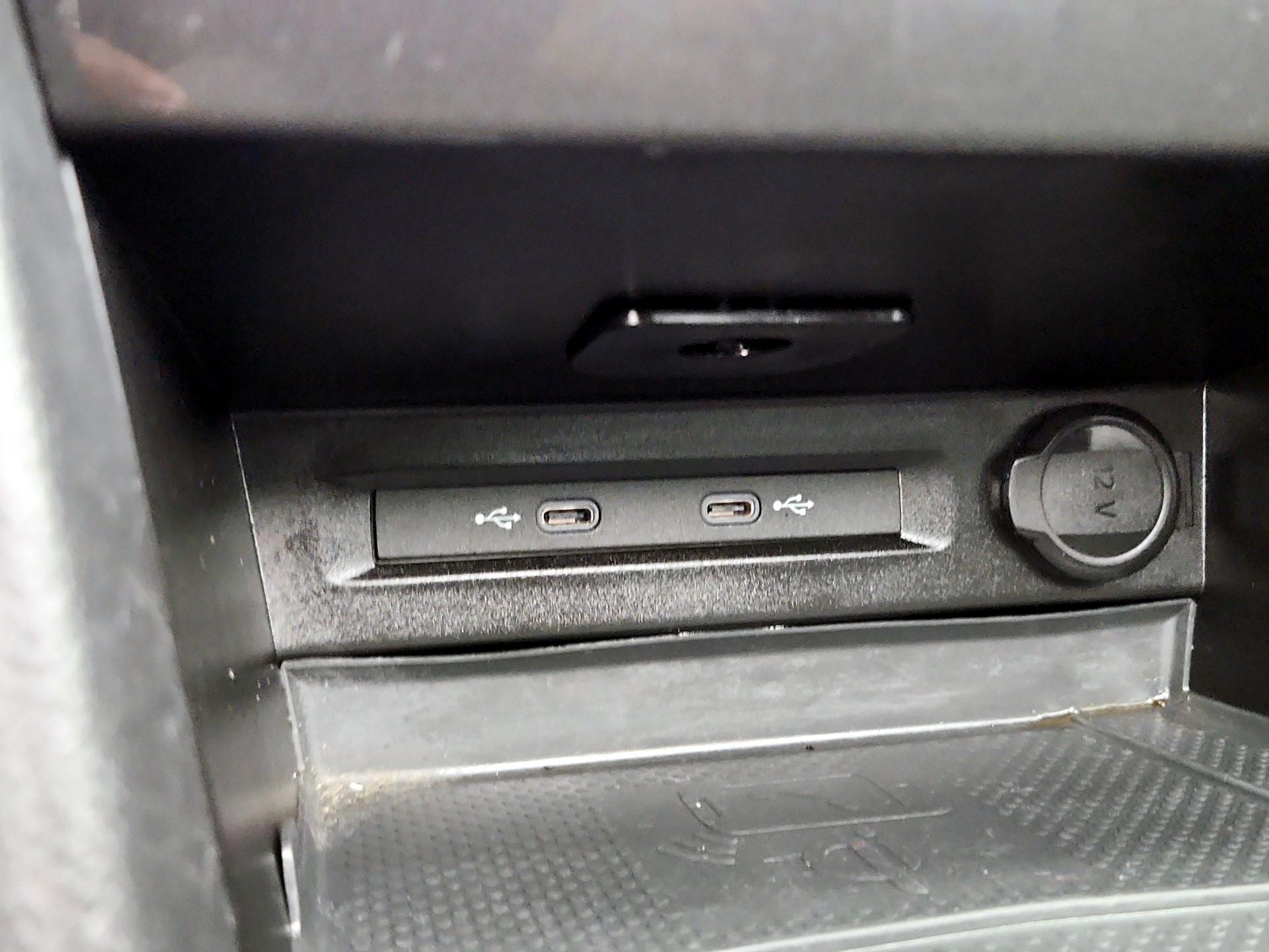 Thumbnail: 2024 Volkswagen Tiguan - 18