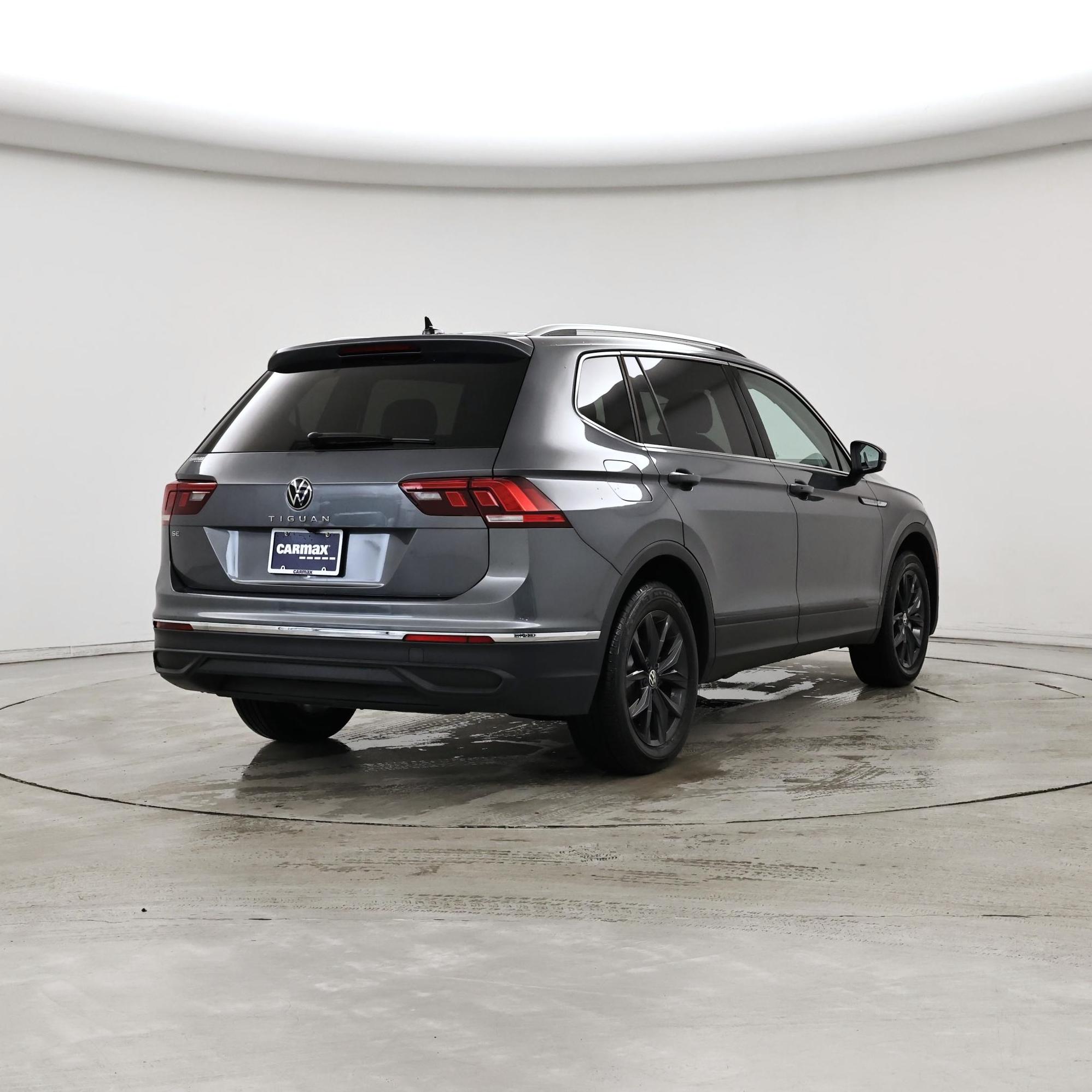 Thumbnail: 2024 Volkswagen Tiguan - 8