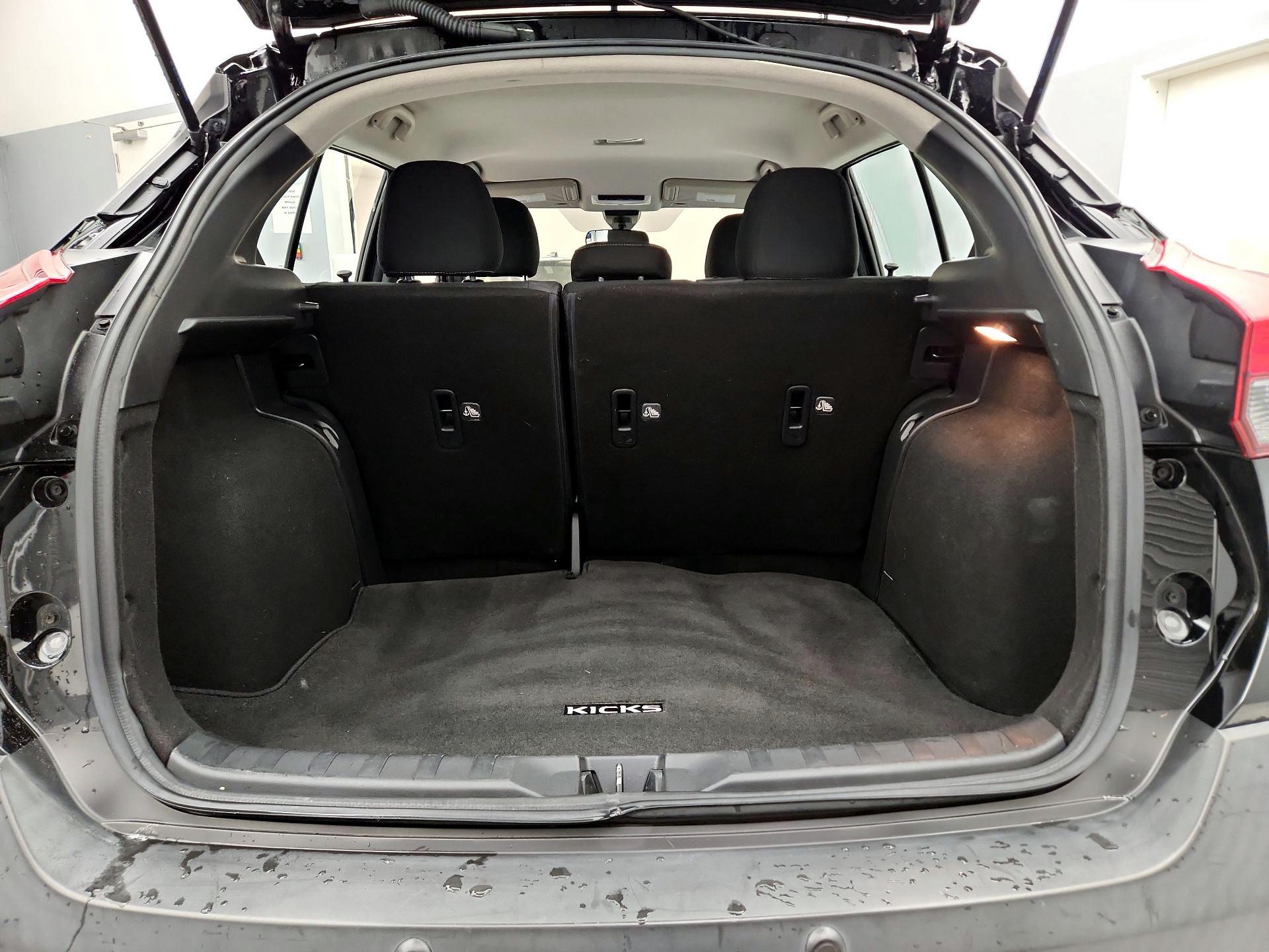 Thumbnail: 2020 Nissan Kicks - 20