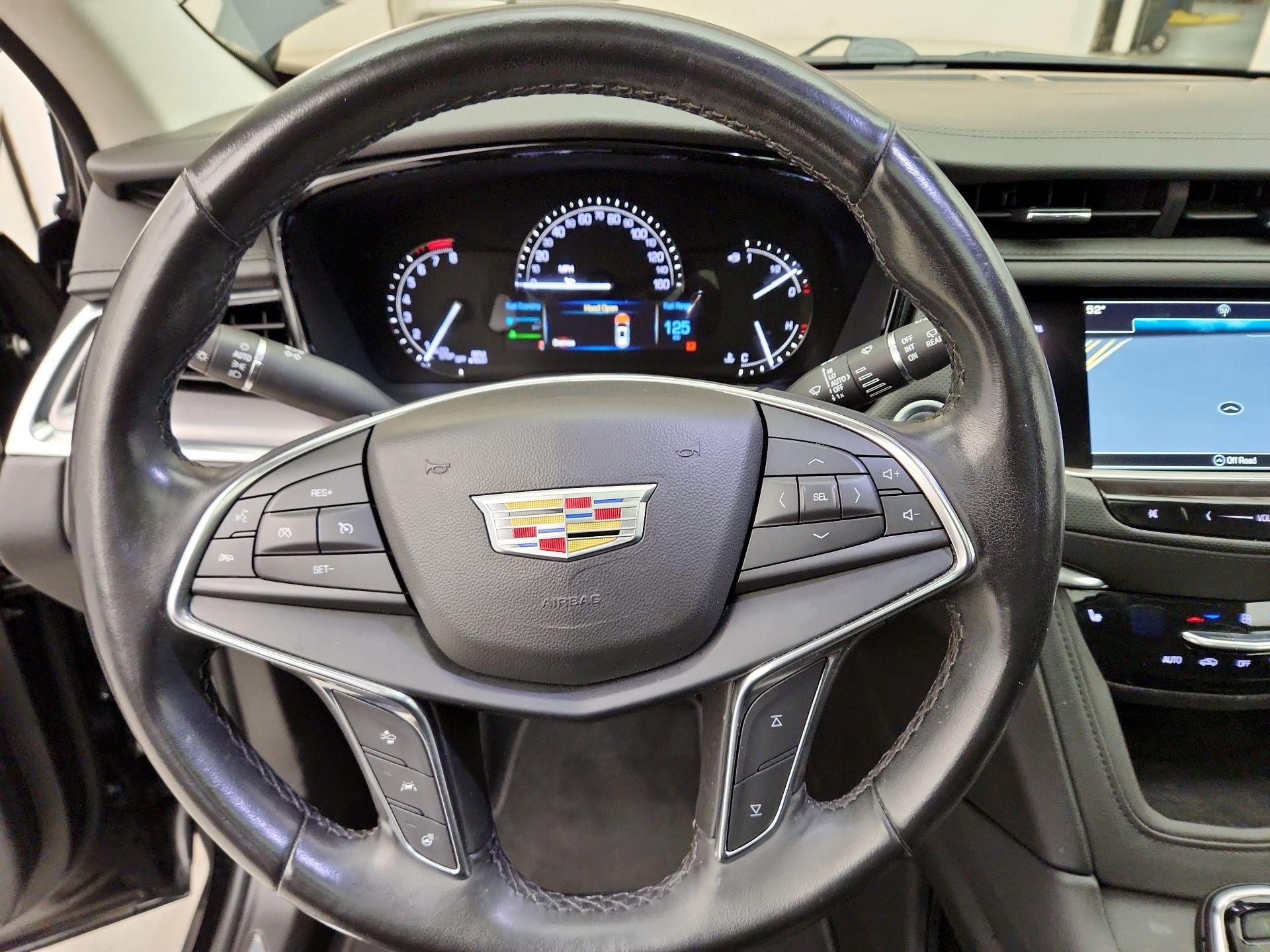 Thumbnail: 2019 Cadillac XT5 - 10