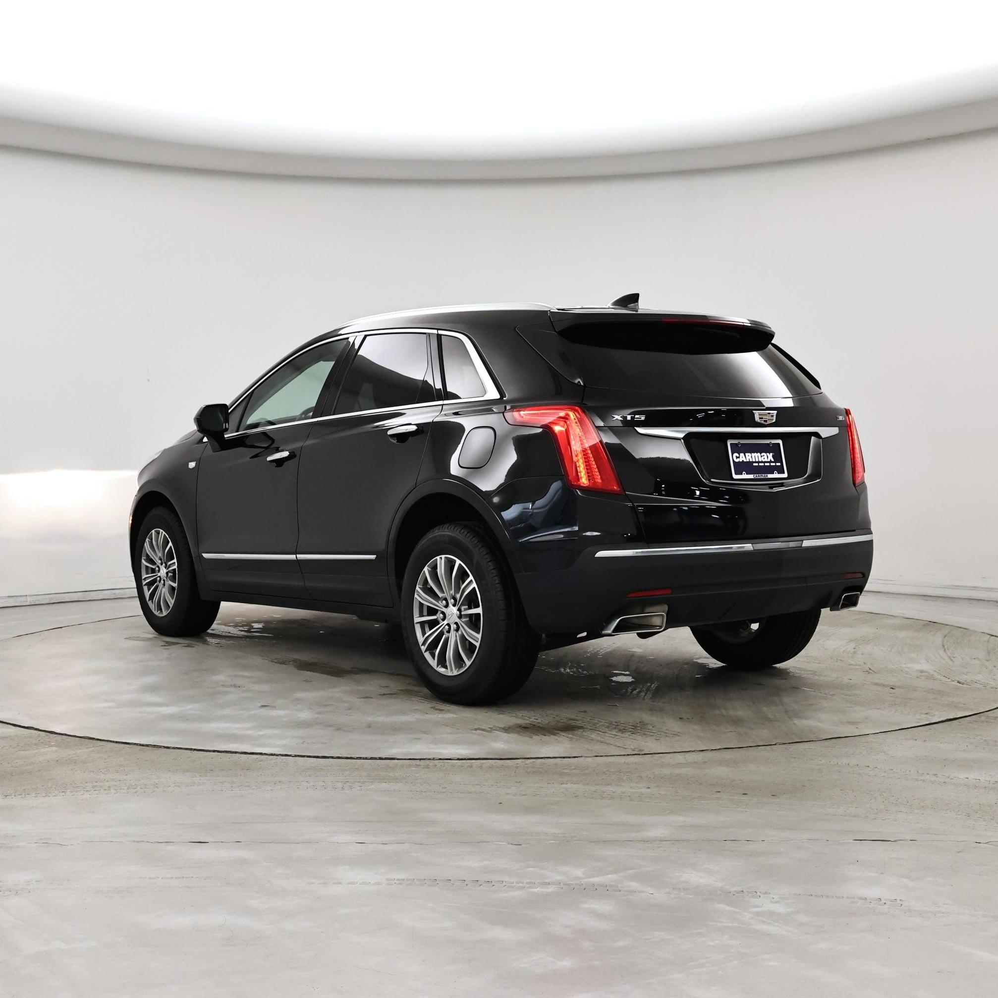 Thumbnail: 2019 Cadillac XT5 - 2