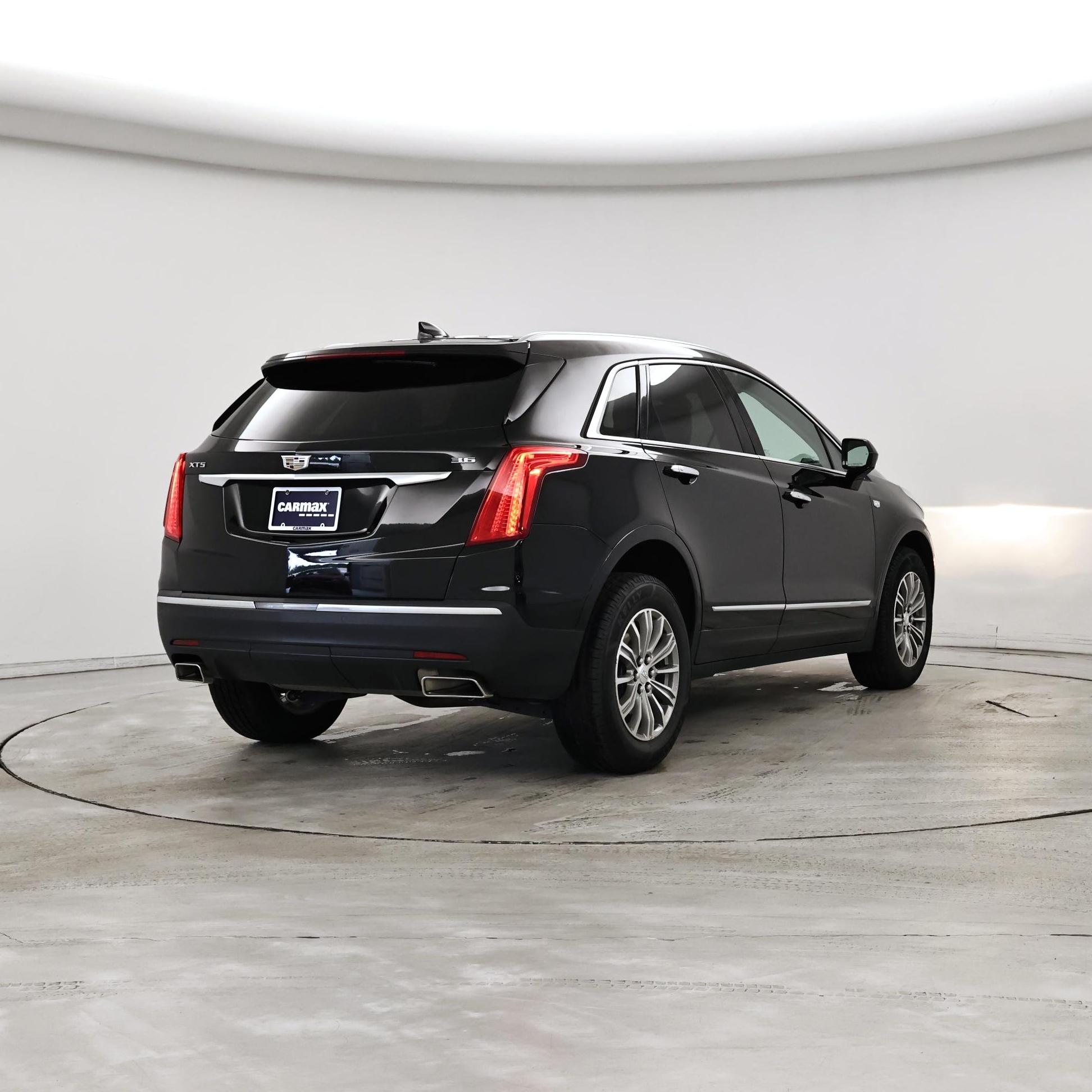Thumbnail: 2019 Cadillac XT5 - 8