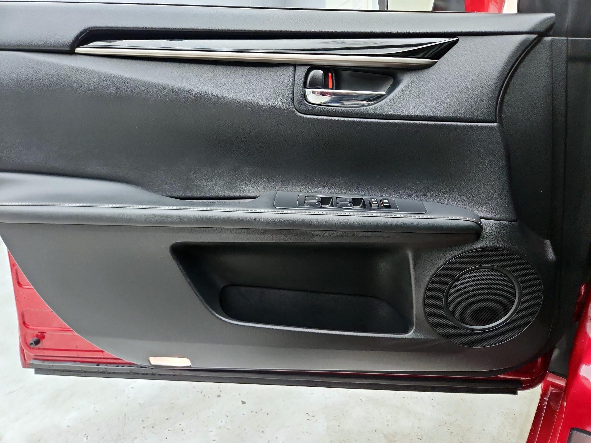 Thumbnail: 2014 Lexus ES - 12