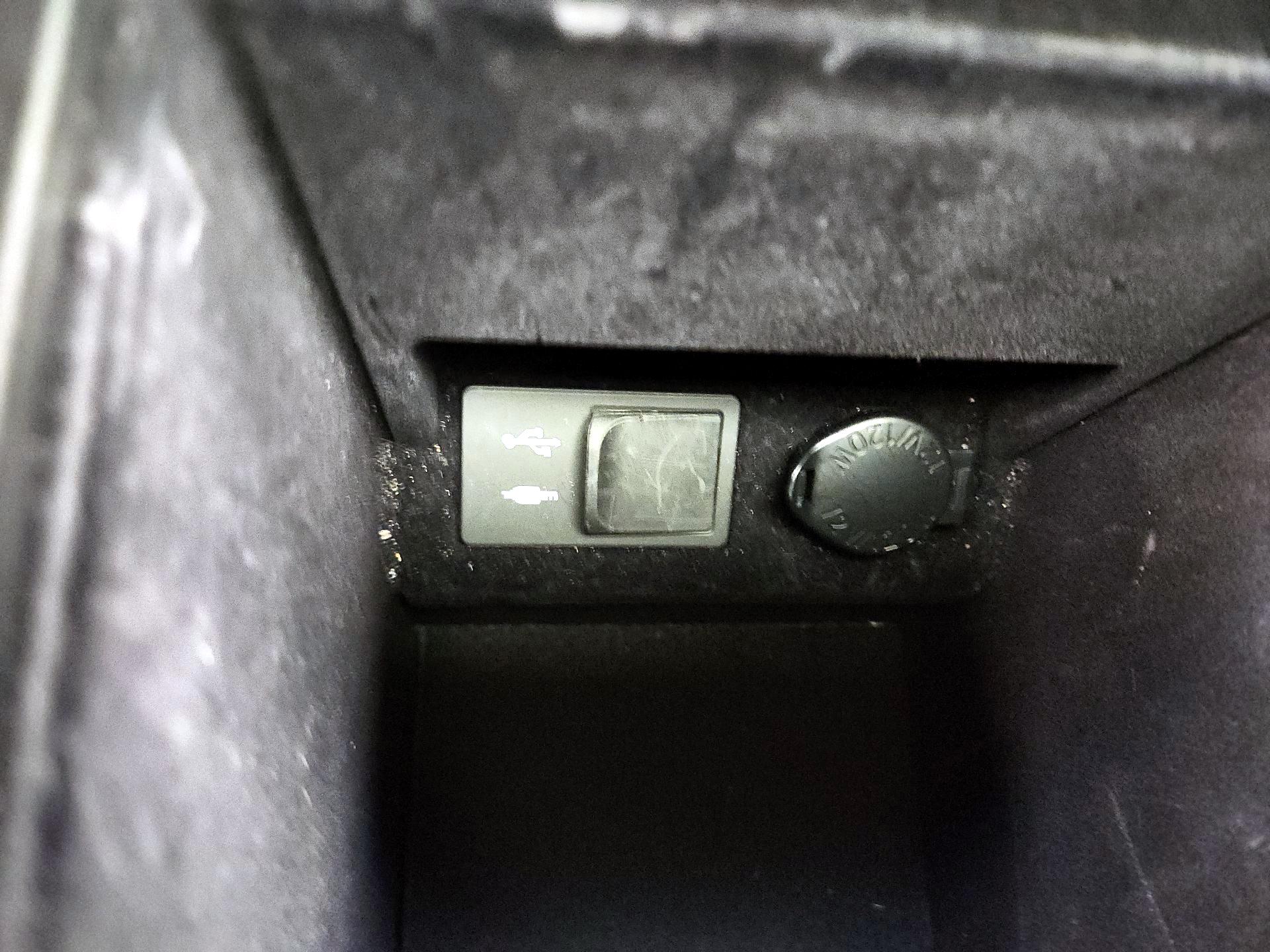 Thumbnail: 2014 Lexus ES - 17